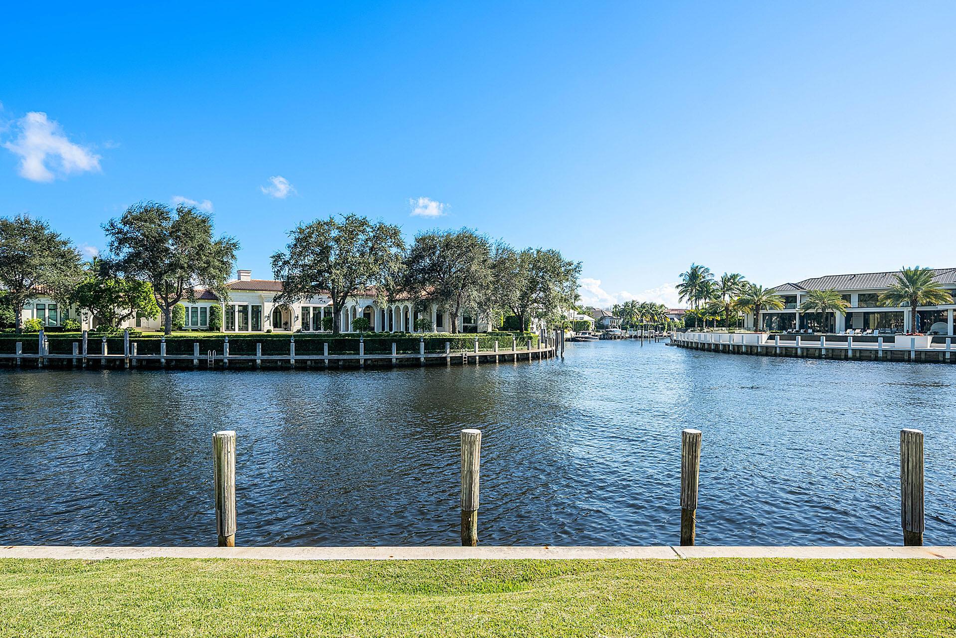 ROYAL PALM YACHT & COUNTRY CLUB - Residential