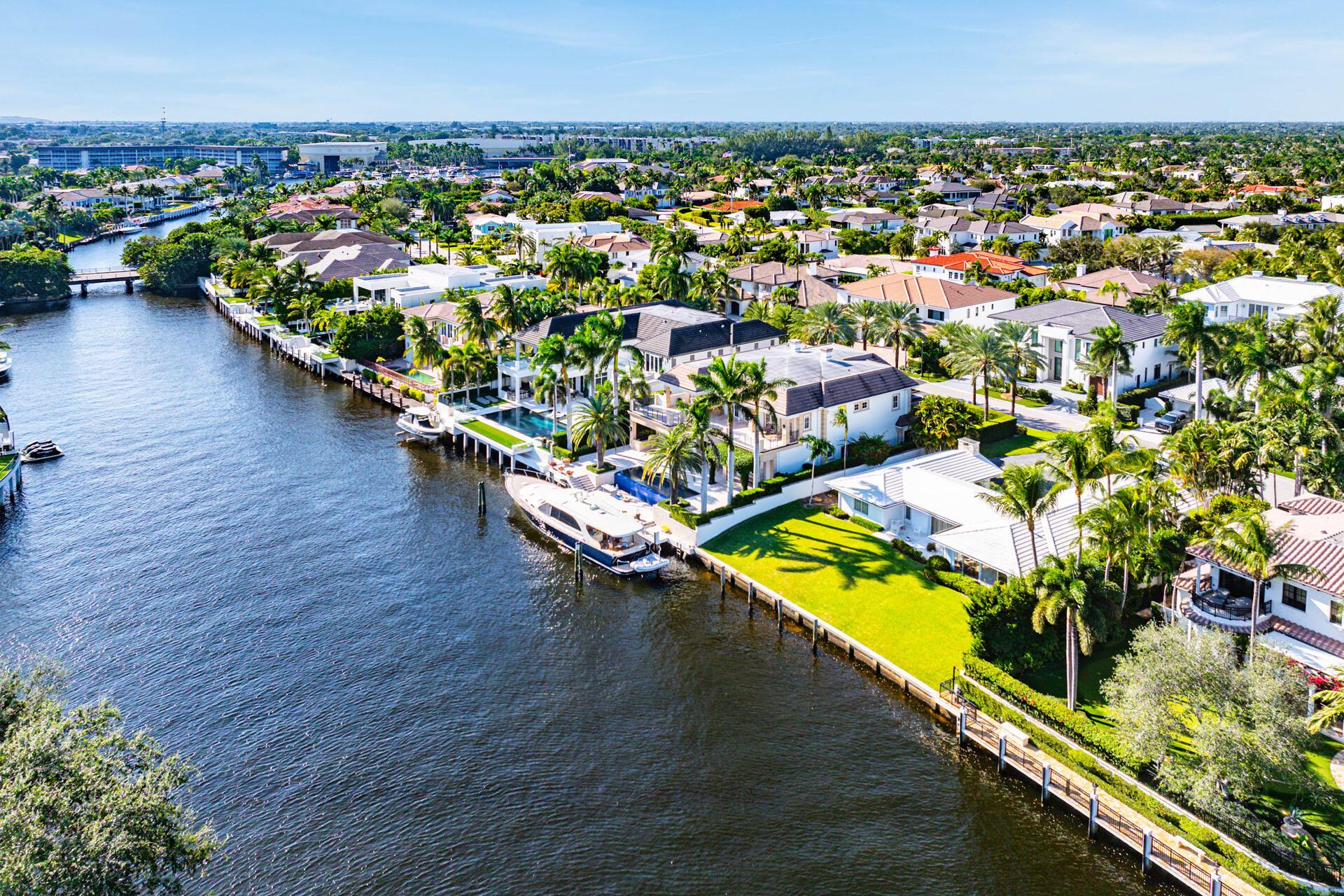 ROYAL PALM YACHT & COUNTRY CLUB - Residential