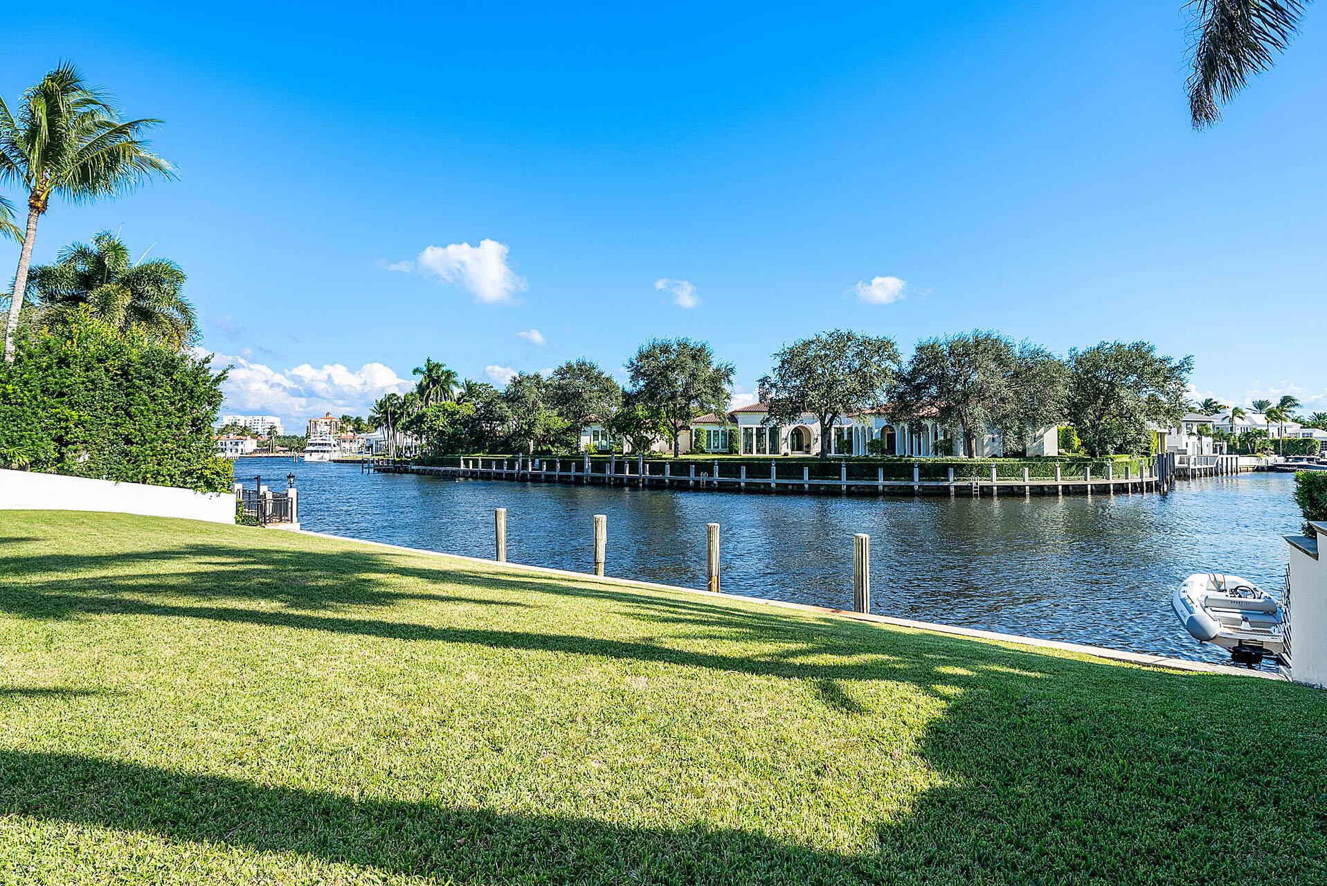 ROYAL PALM YACHT & COUNTRY CLUB - Residential