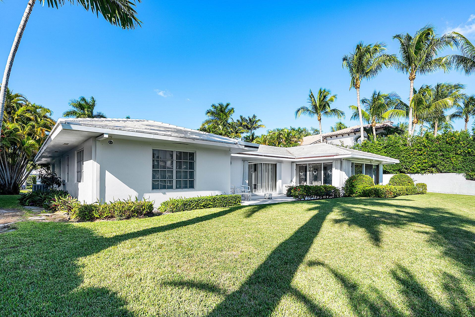 ROYAL PALM YACHT & COUNTRY CLUB - Residential