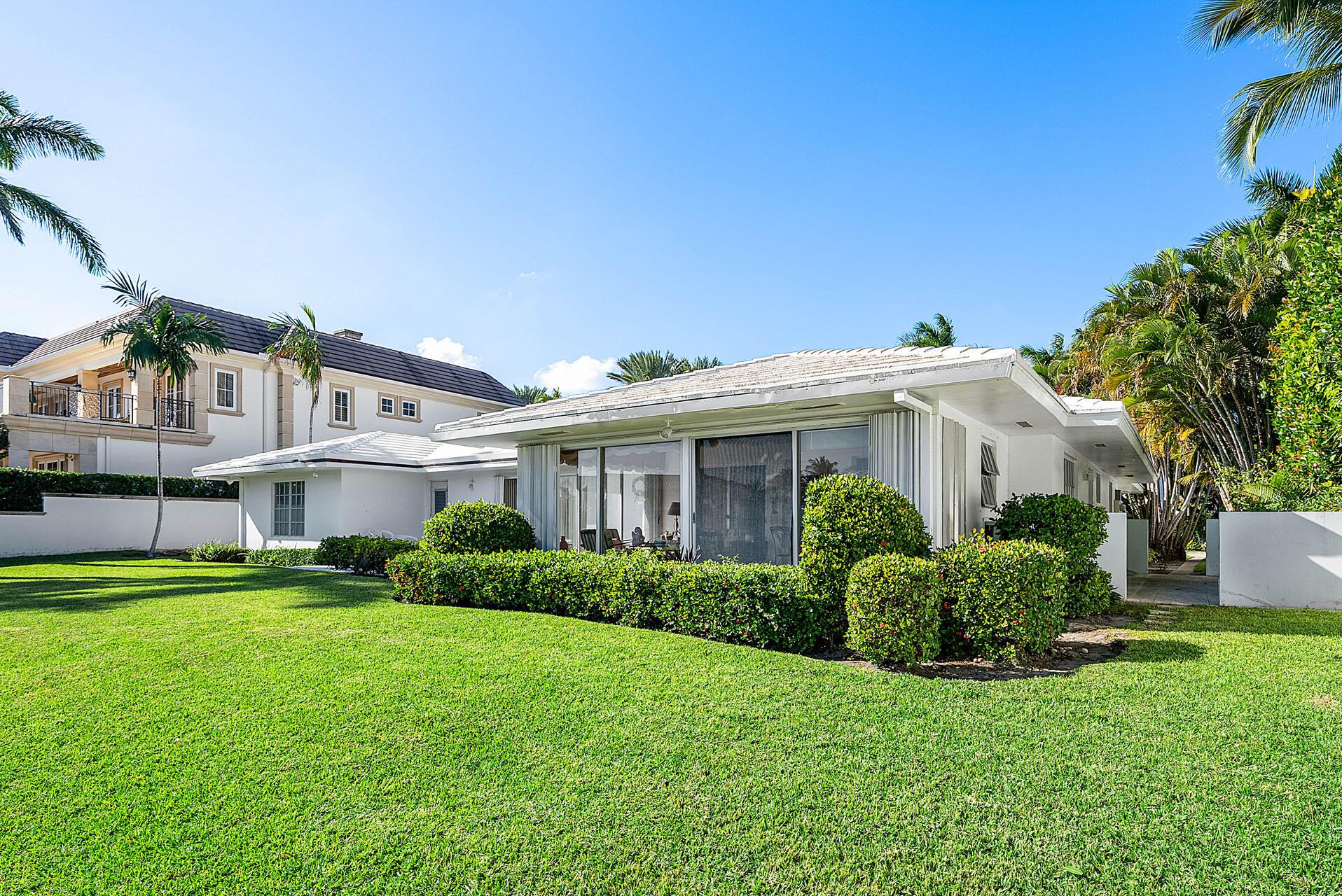 ROYAL PALM YACHT & COUNTRY CLUB - Residential