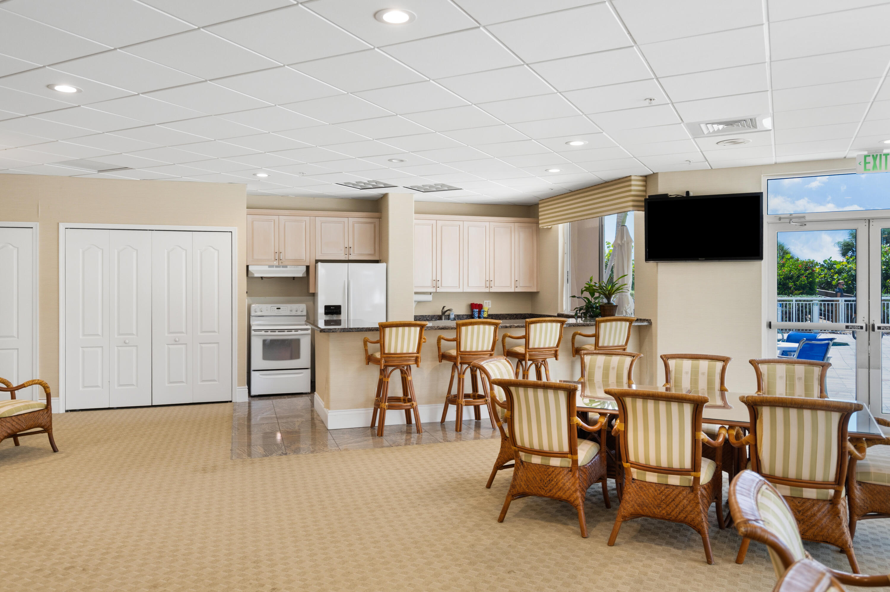 THE ATRIUM ON THE OCEAN, A CONDOMINIUM - Residential