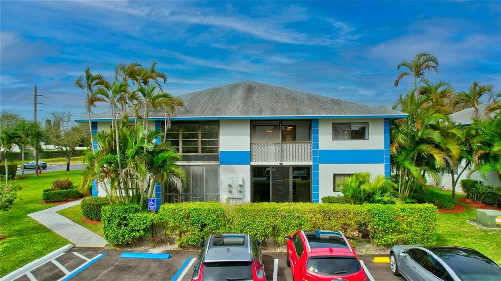 Lakes of Delray - Residential