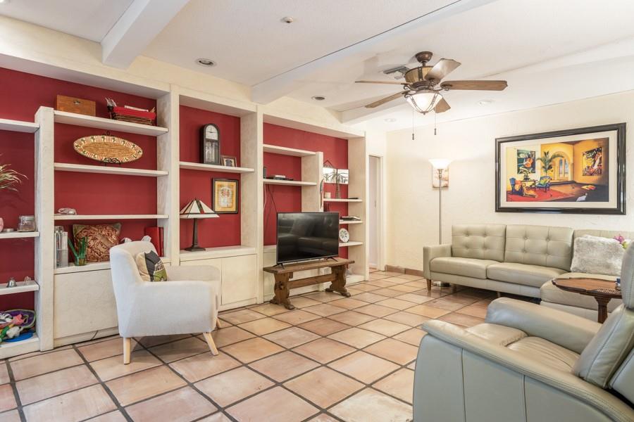 Hollywood Lakes Sec 1-32 - Residential