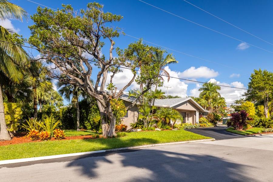 Hollywood Lakes Sec 1-32 - Residential