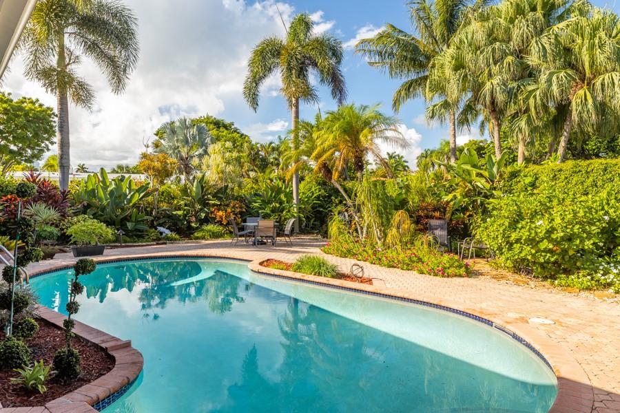 Hollywood Lakes Sec 1-32 - Residential
