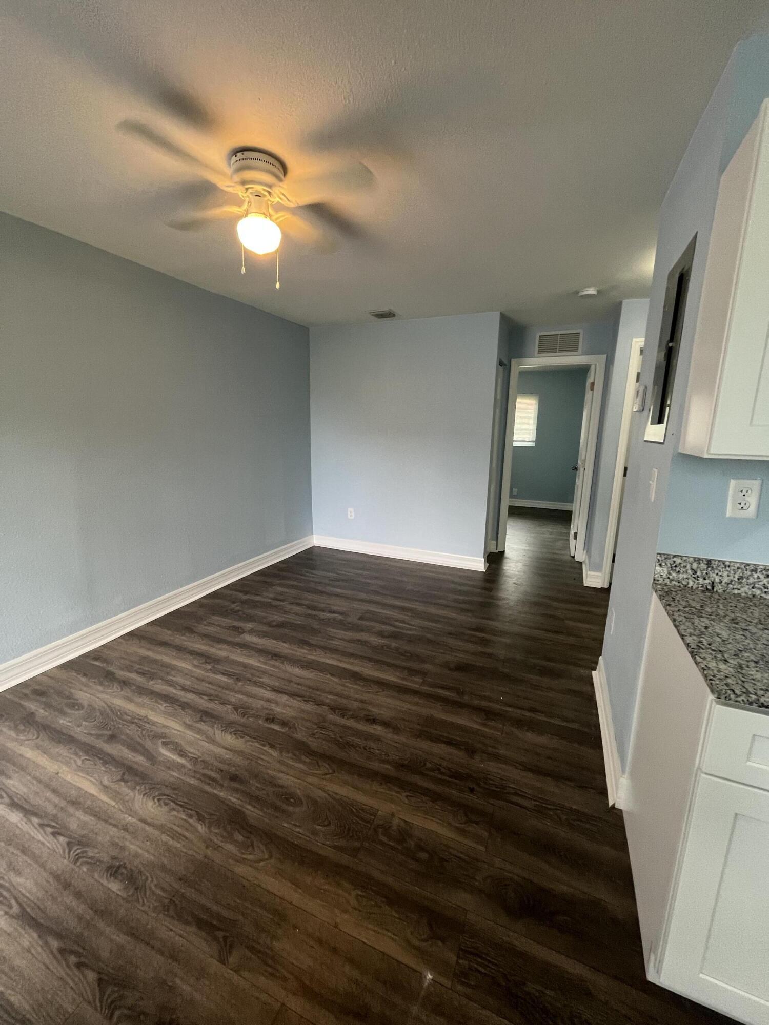 PALM TREE - Residential Lease