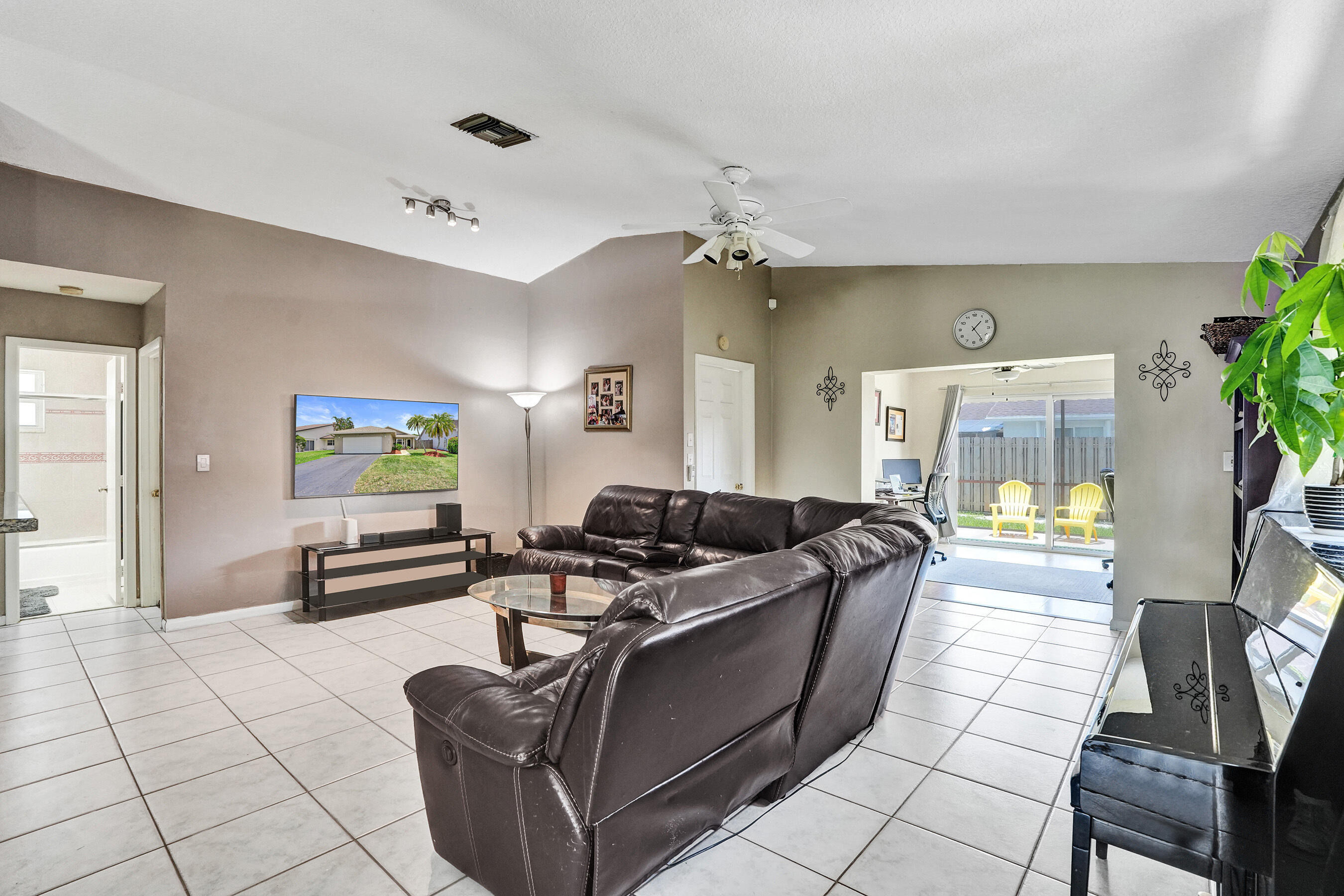 WOODS OF ROLLING HILLS - Residential