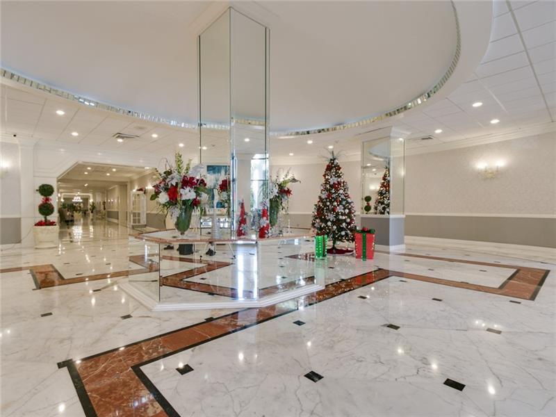 Hallmark of Hollywood - Residential