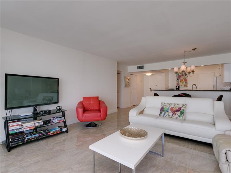 Hallmark of Hollywood - Residential