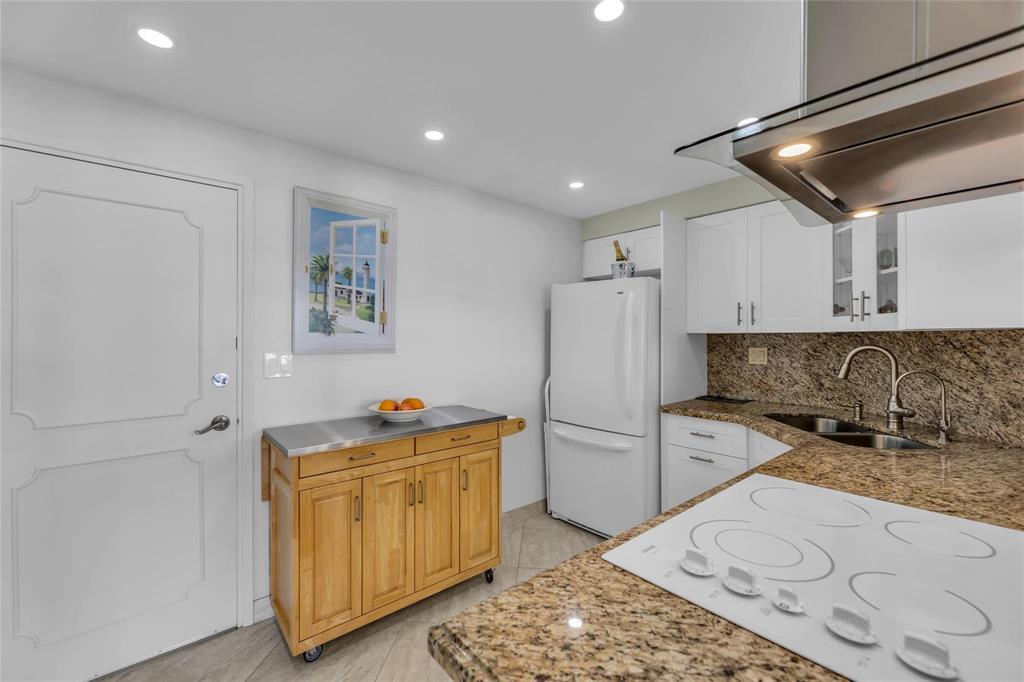 CORAL RIDGE TOWERS CO-OP - Residential