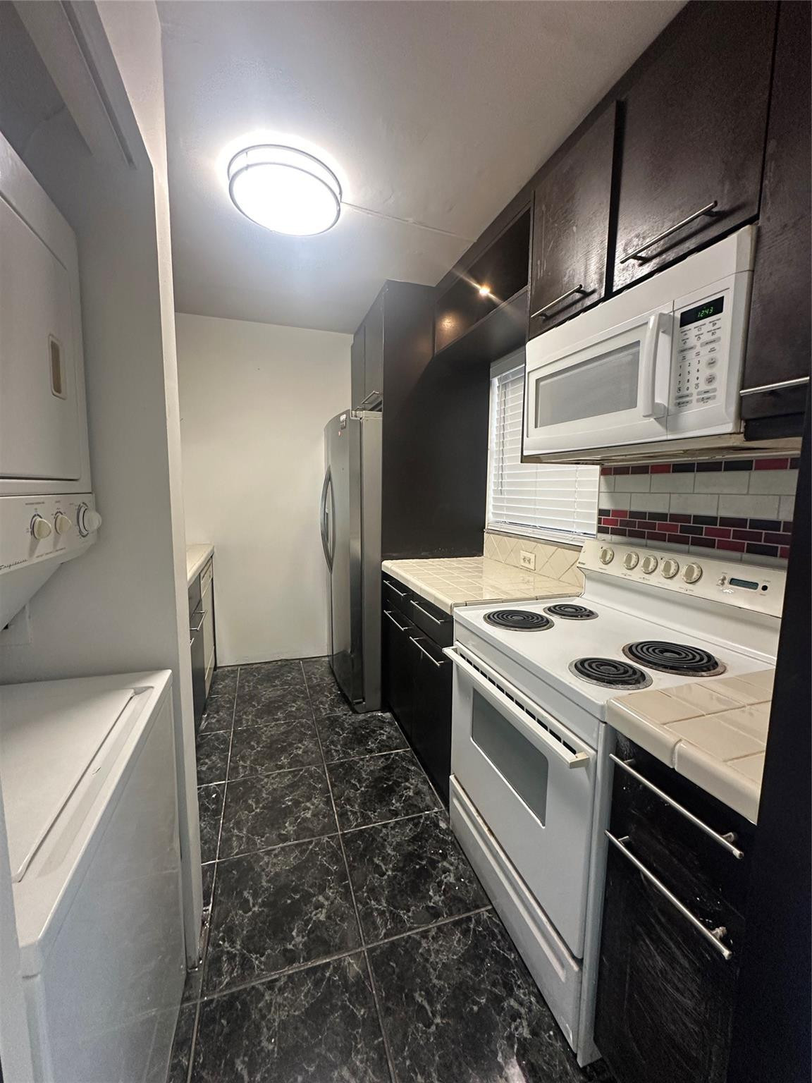 COUNTRY GARDENS CONDO - Residential Lease