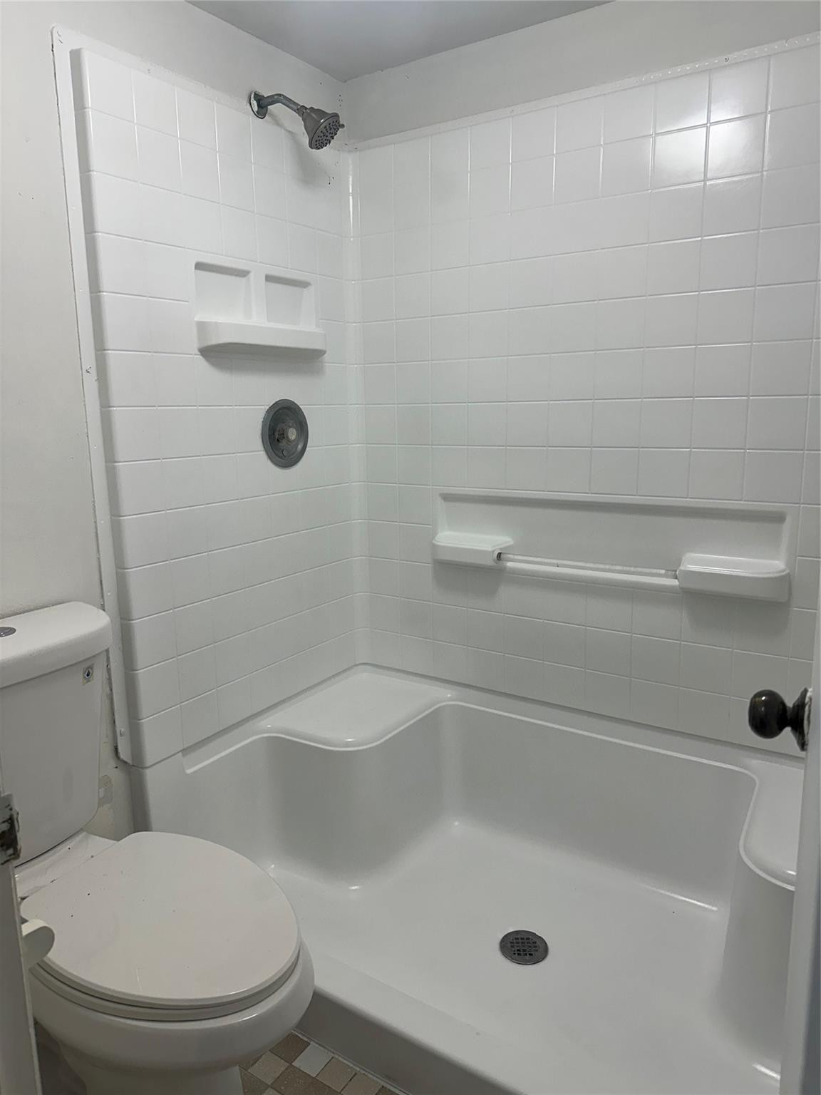 COUNTRY GARDENS CONDO - Residential Lease