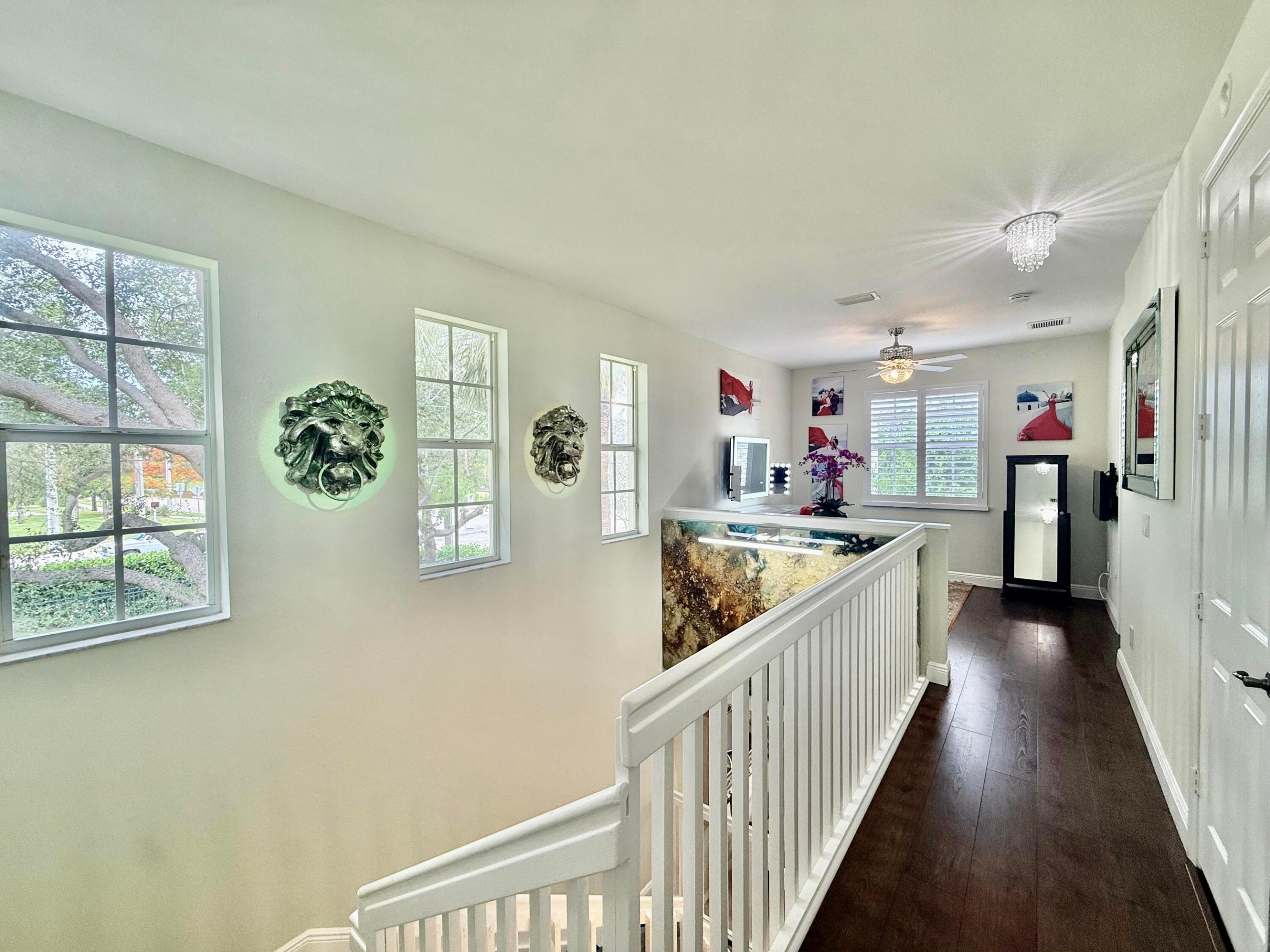 VILLAGE AT SWINTON SQUARE CONDO - Residential