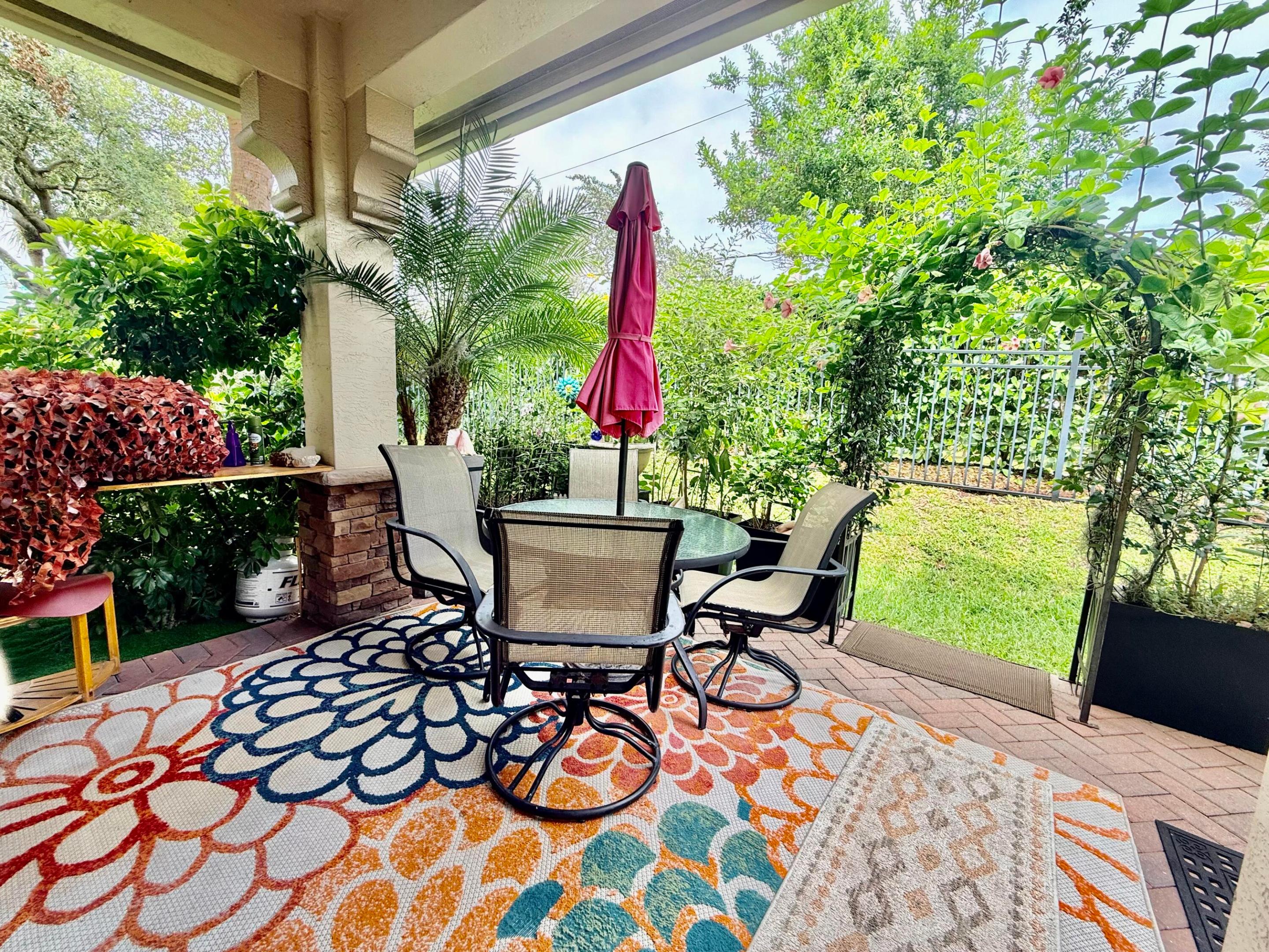 VILLAGE AT SWINTON SQUARE CONDO - Residential