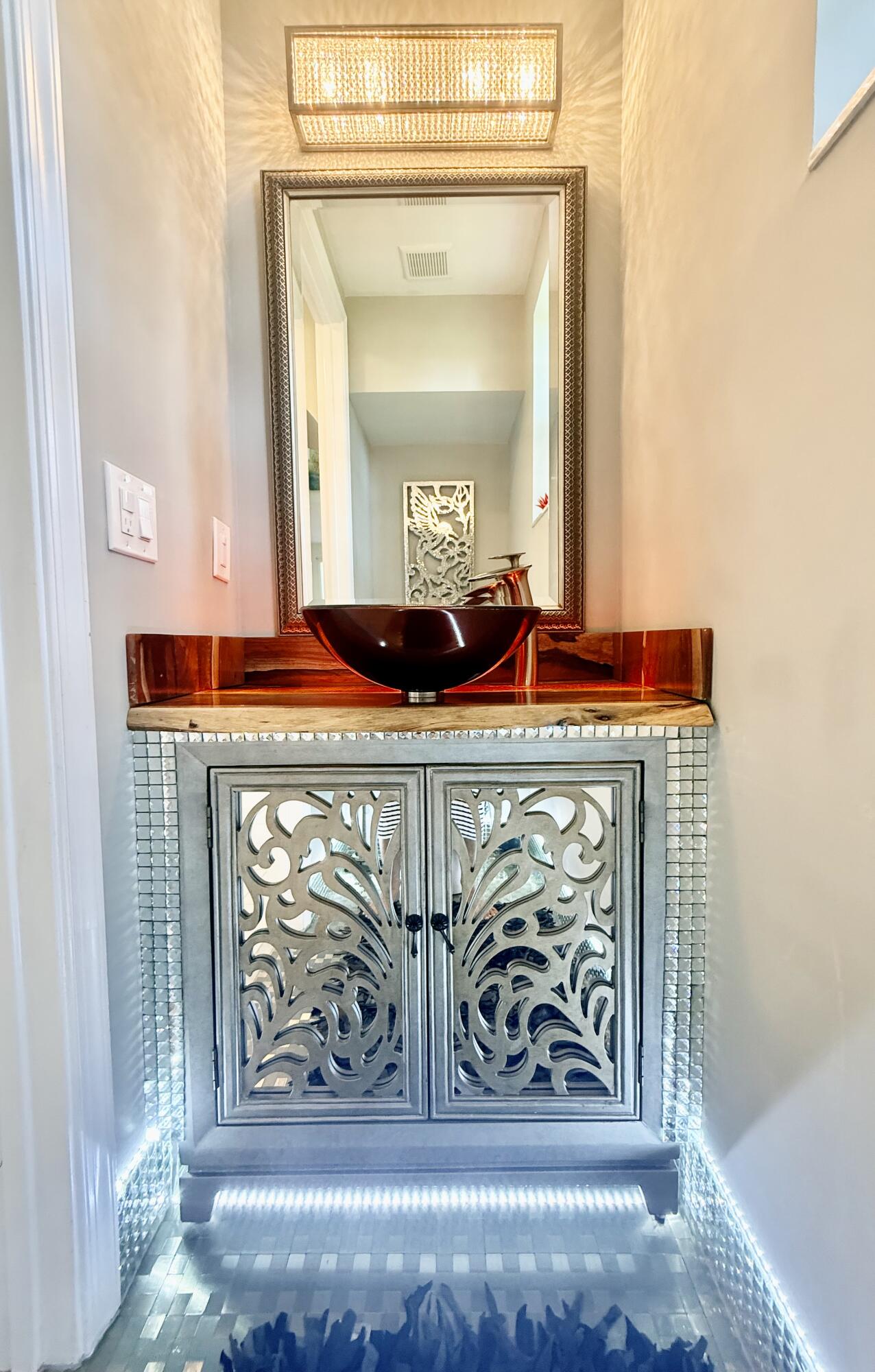 VILLAGE AT SWINTON SQUARE CONDO - Residential