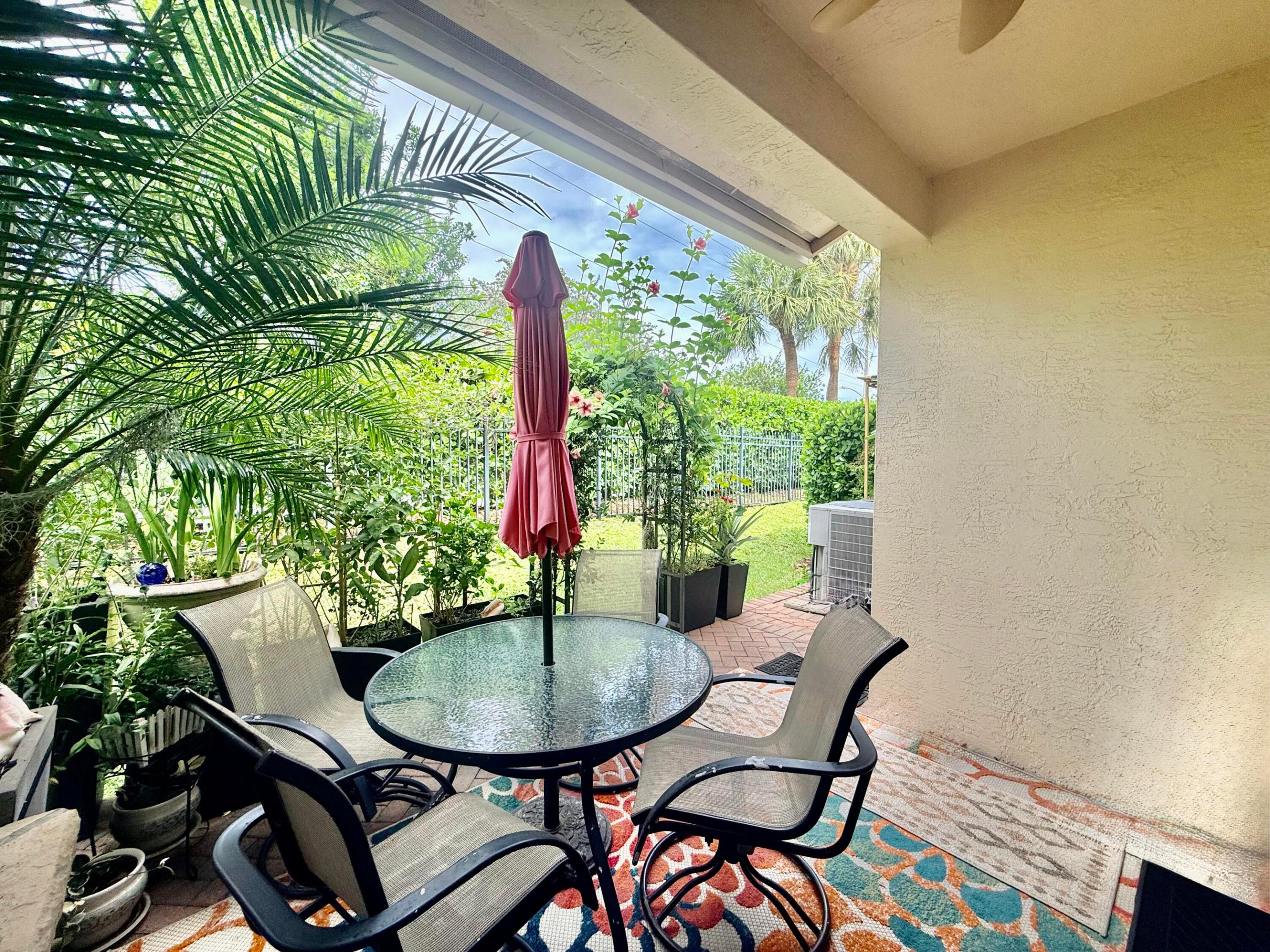 VILLAGE AT SWINTON SQUARE CONDO - Residential