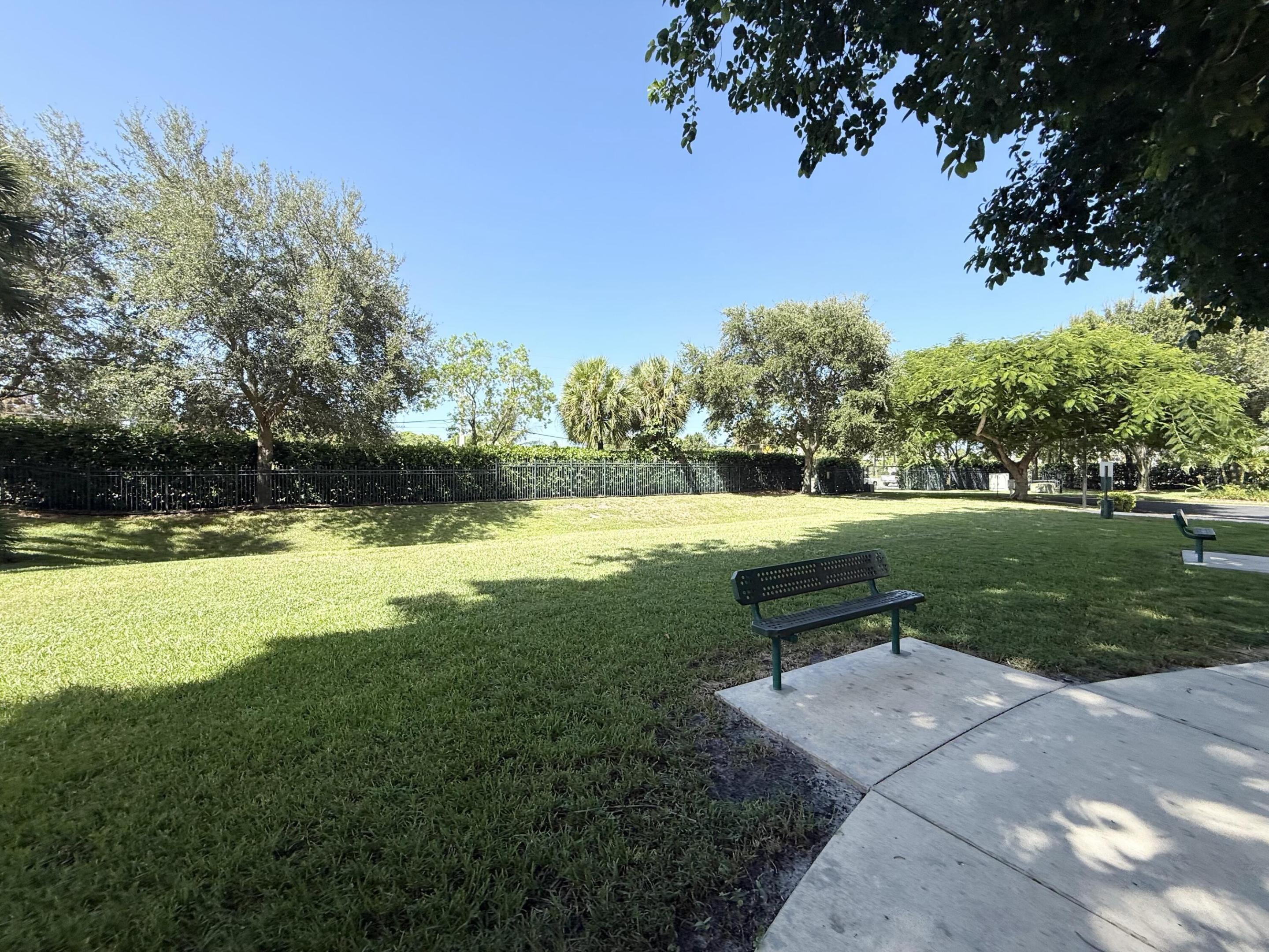 VILLAGE AT SWINTON SQUARE CONDO - Residential
