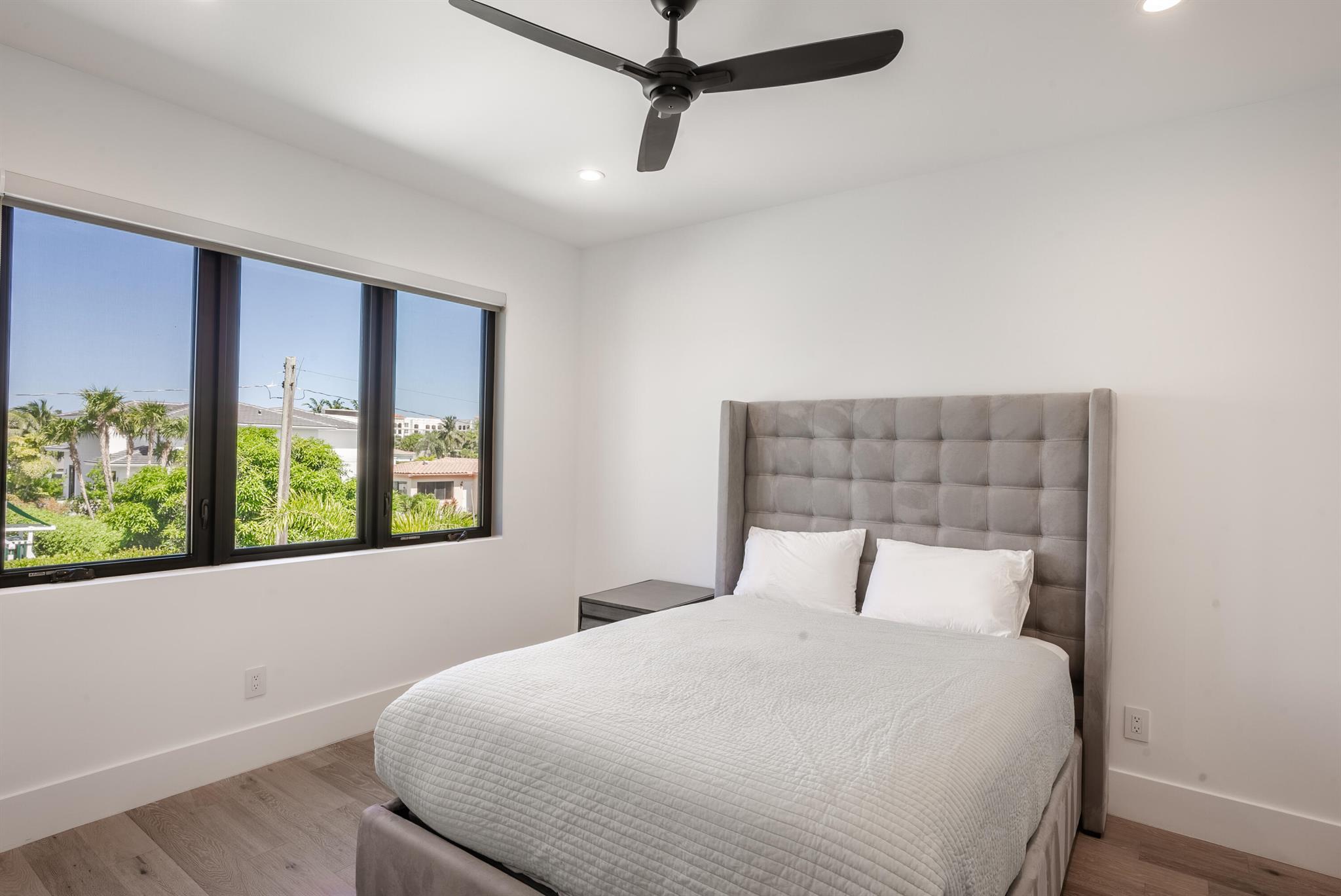 BOCA RATON RIVIERA - Residential
