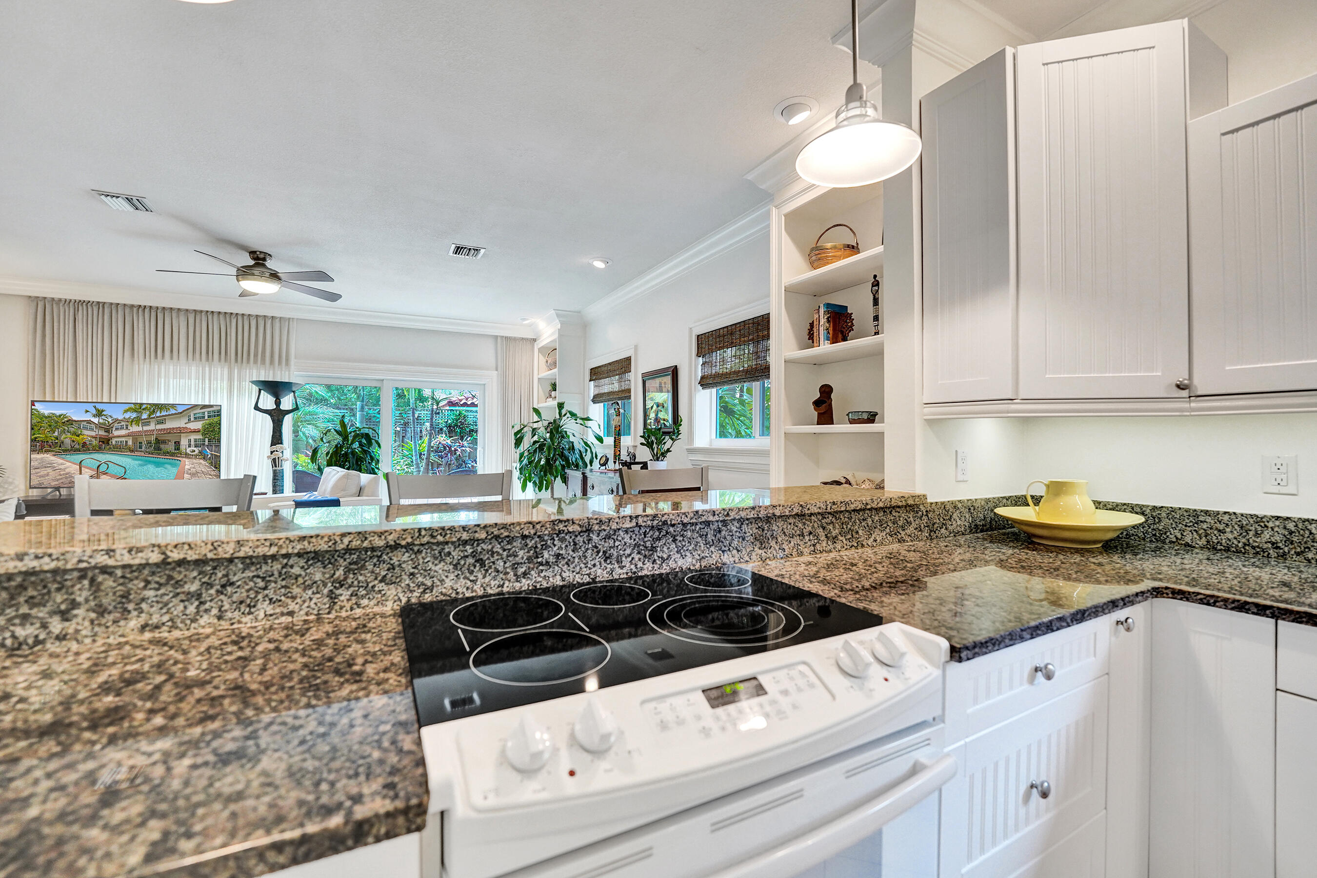 PARKSIDE VILLAS CONDO - Residential