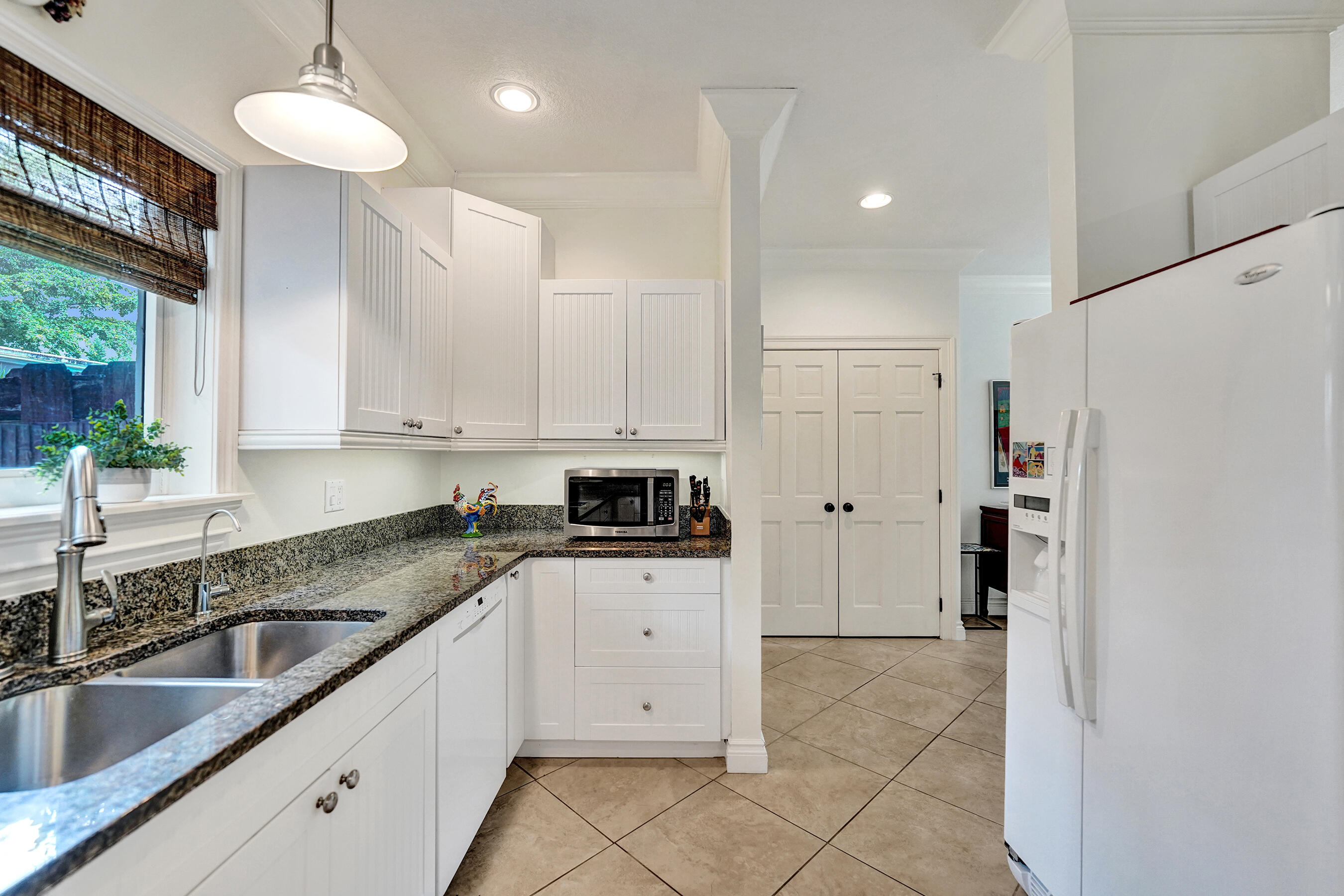 PARKSIDE VILLAS CONDO - Residential