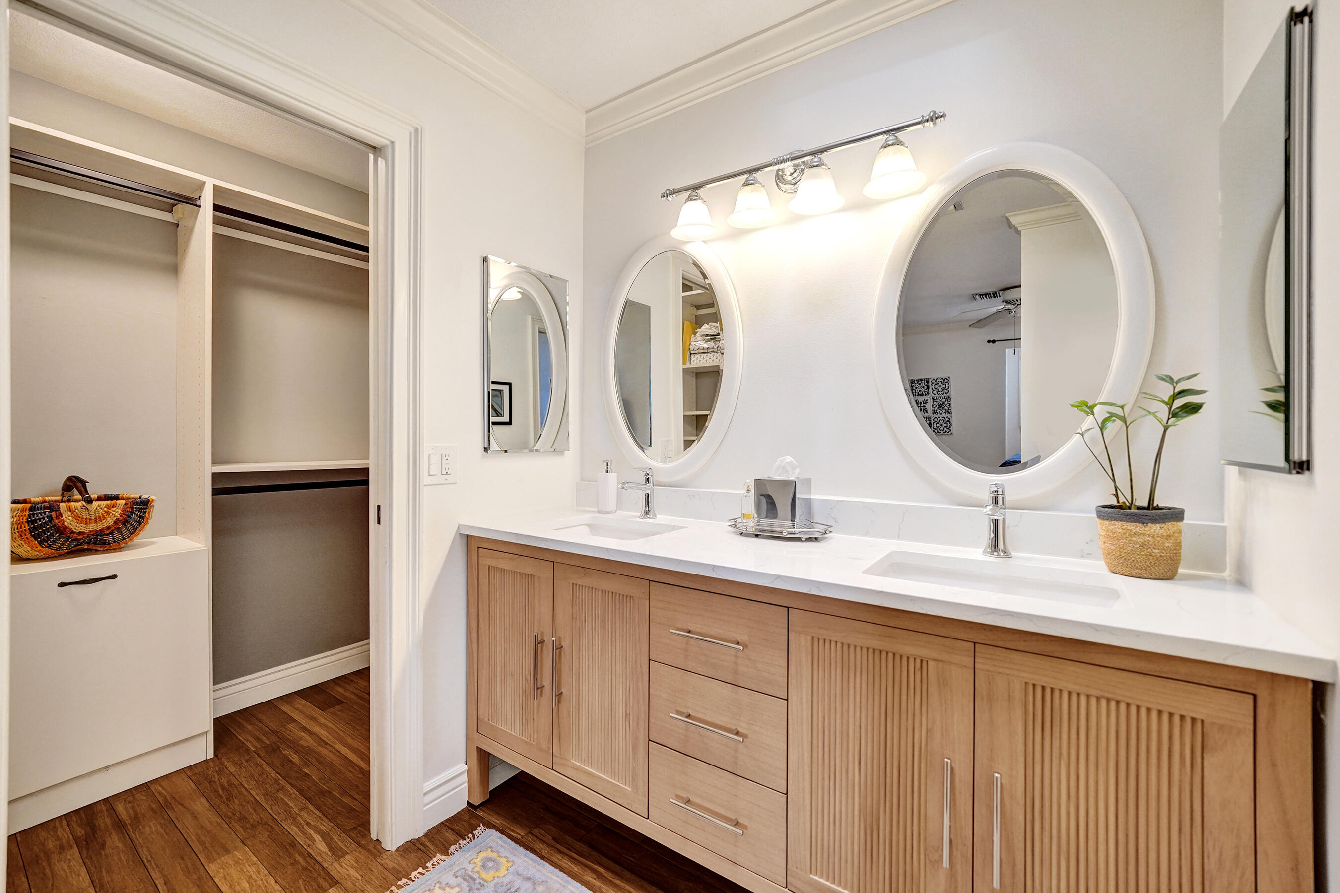 PARKSIDE VILLAS CONDO - Residential