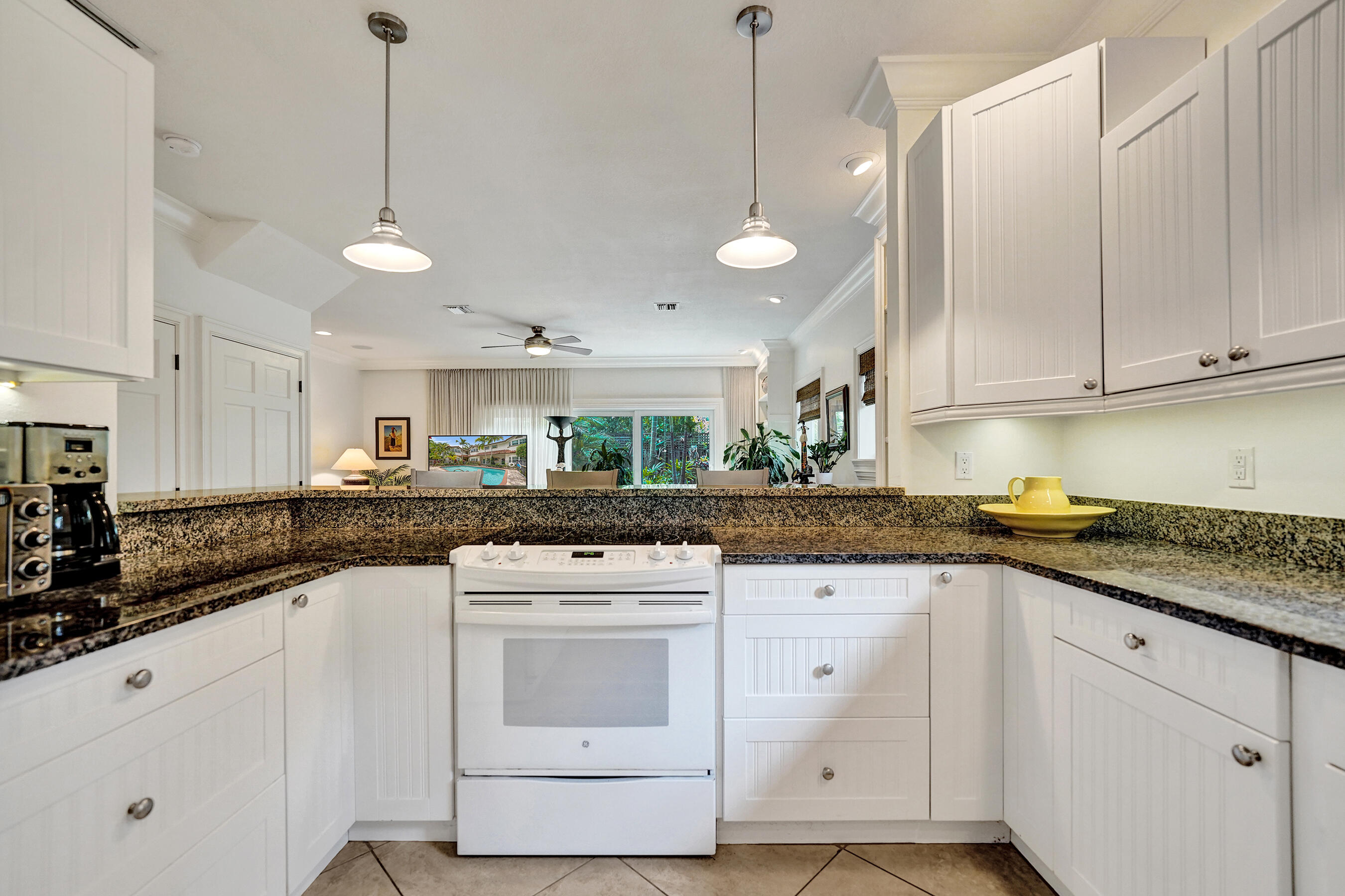 PARKSIDE VILLAS CONDO - Residential