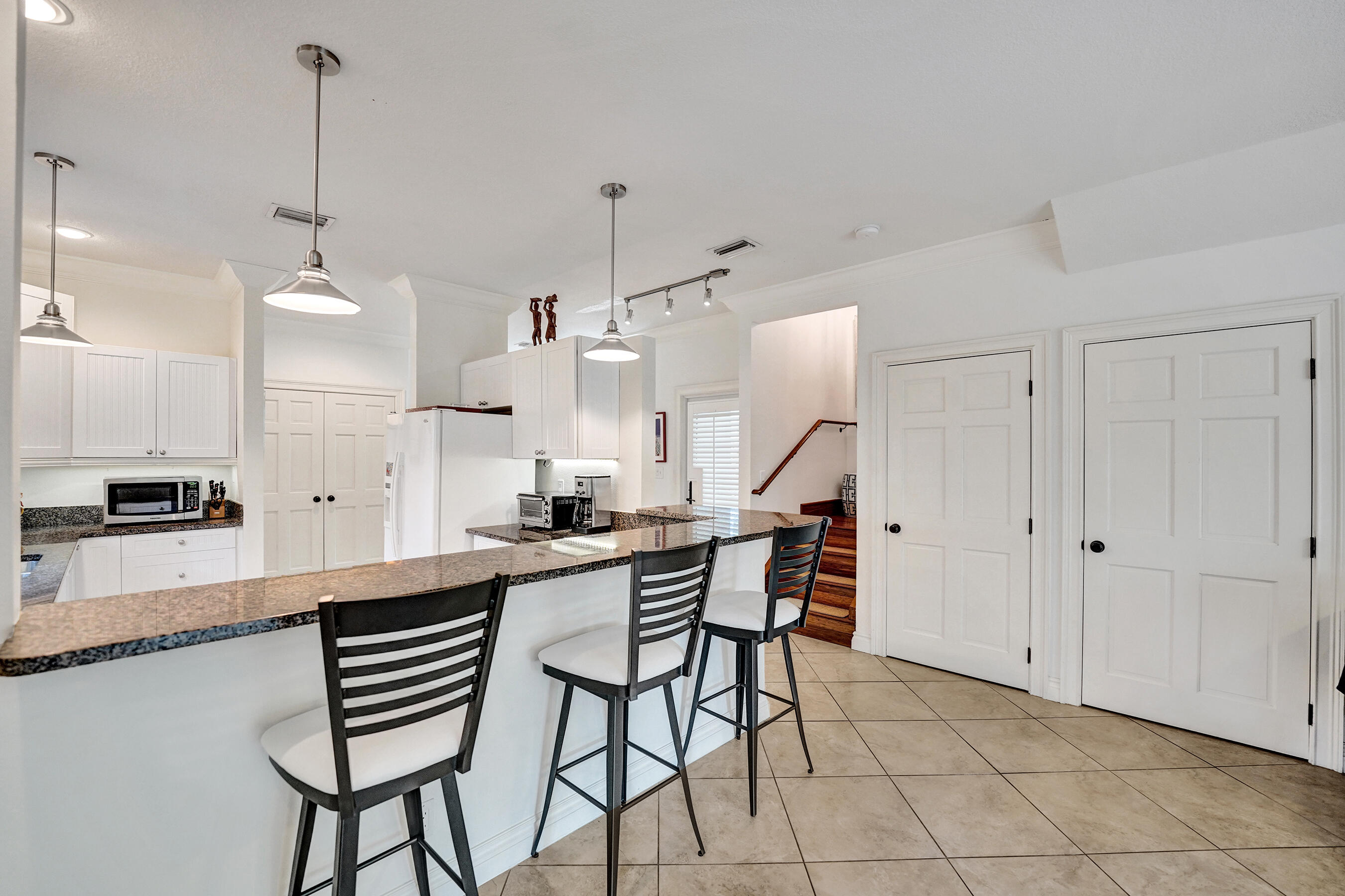 PARKSIDE VILLAS CONDO - Residential