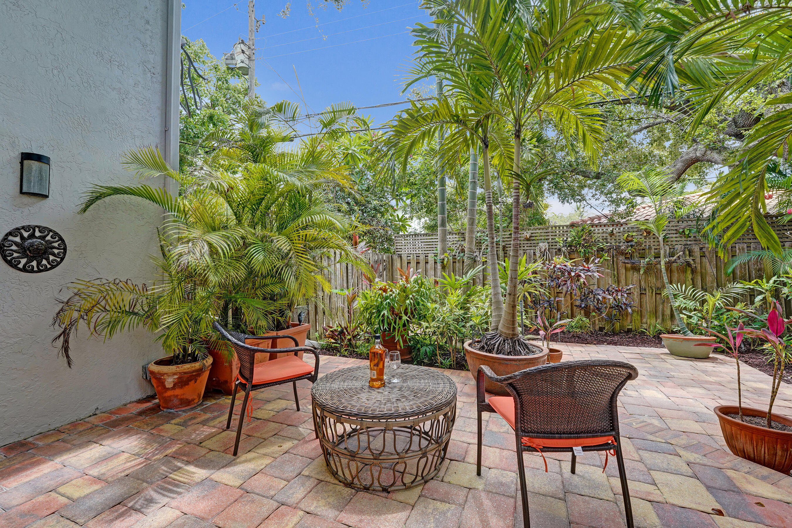 PARKSIDE VILLAS CONDO - Residential