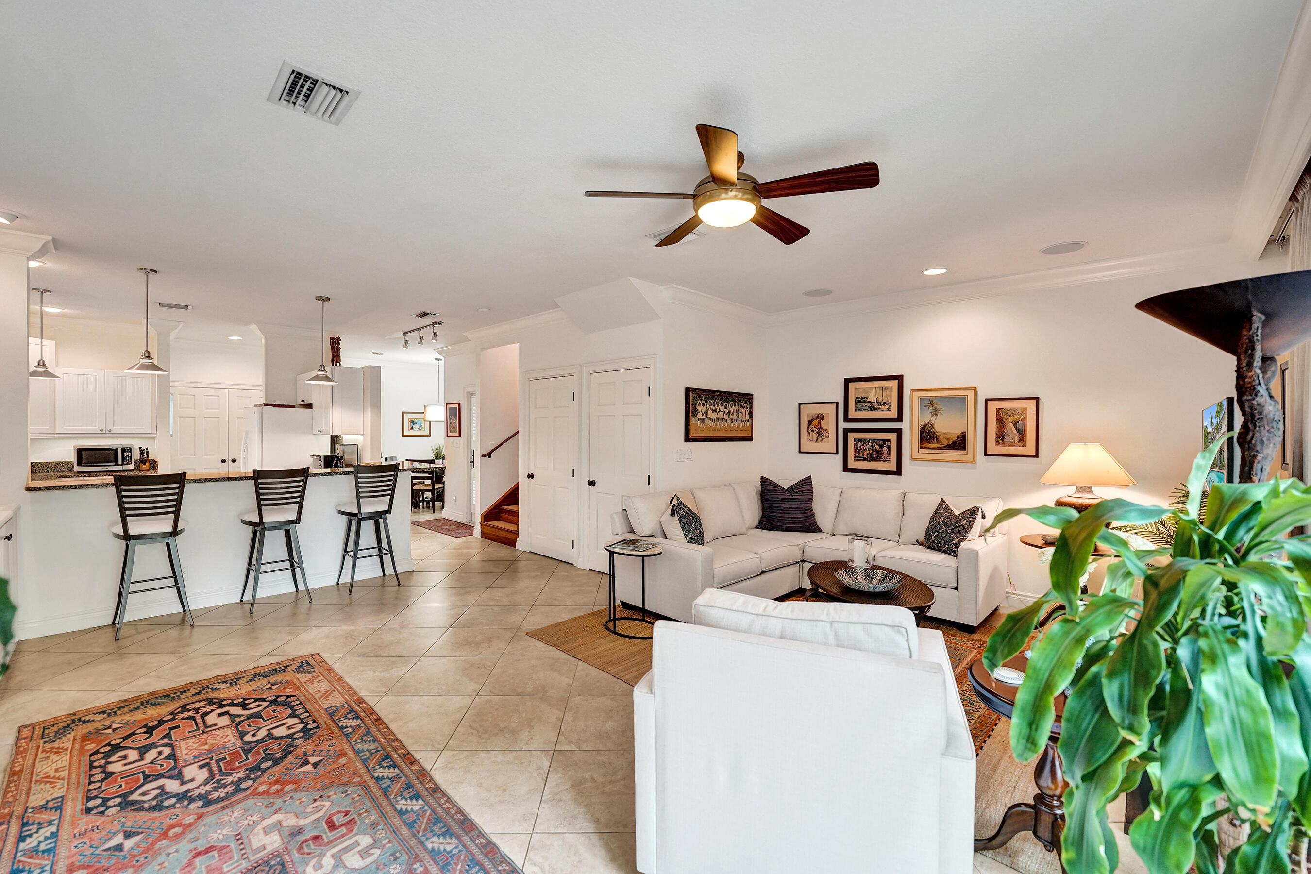 PARKSIDE VILLAS CONDO - Residential