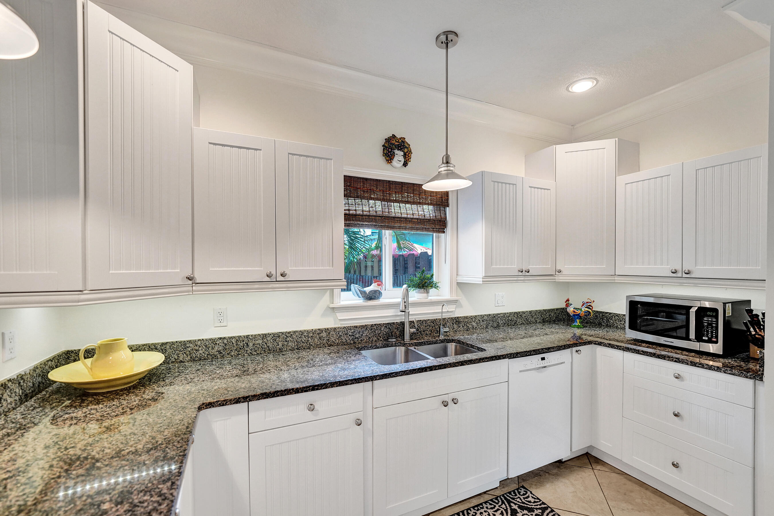 PARKSIDE VILLAS CONDO - Residential