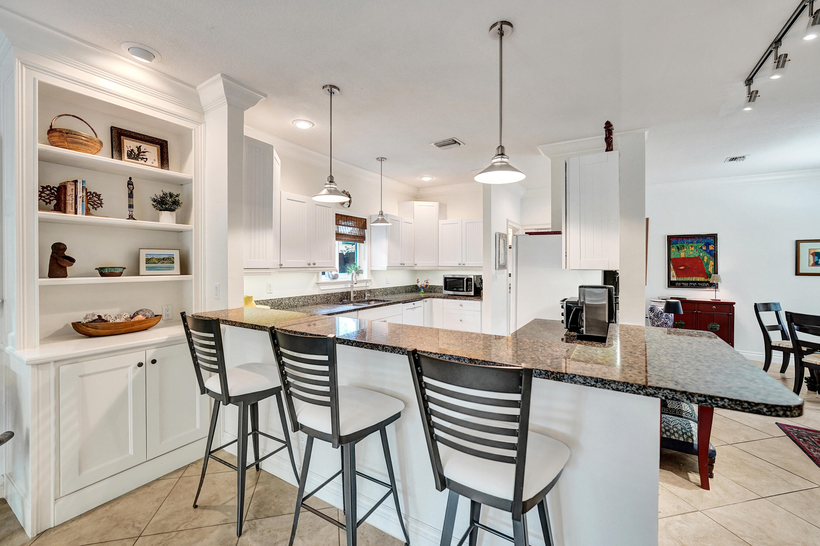 PARKSIDE VILLAS CONDO - Residential