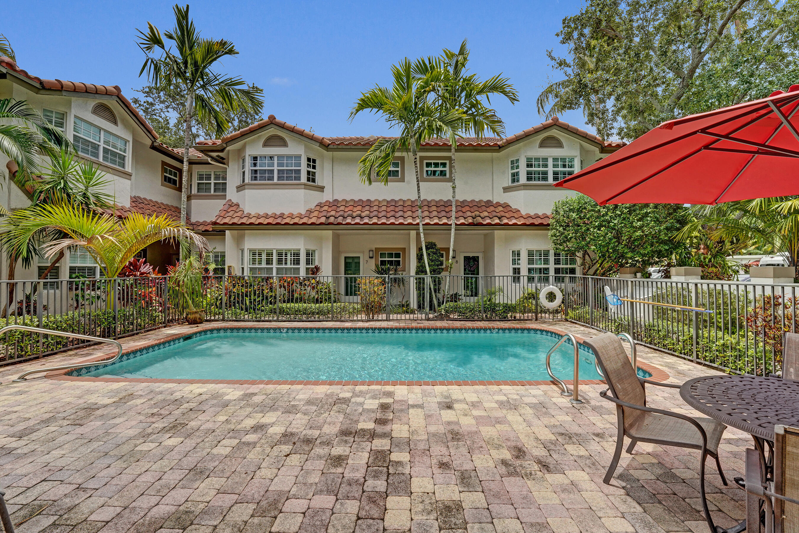 PARKSIDE VILLAS CONDO - Residential