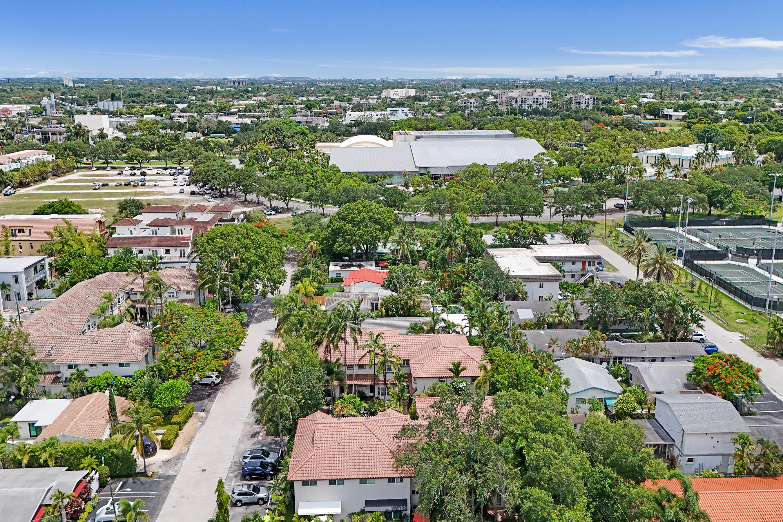 PARKSIDE VILLAS CONDO - Residential