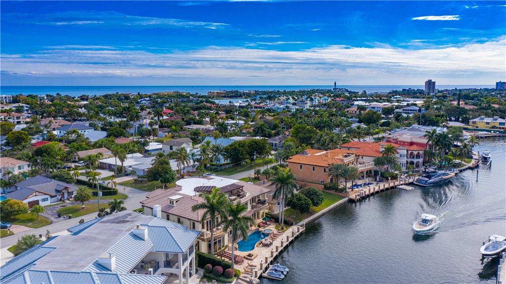 LIGHTHOUSE POINT - Residential