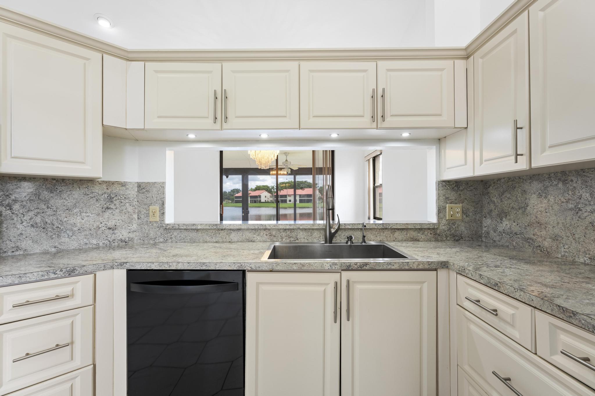 LEXINGTON CLUB - Residential