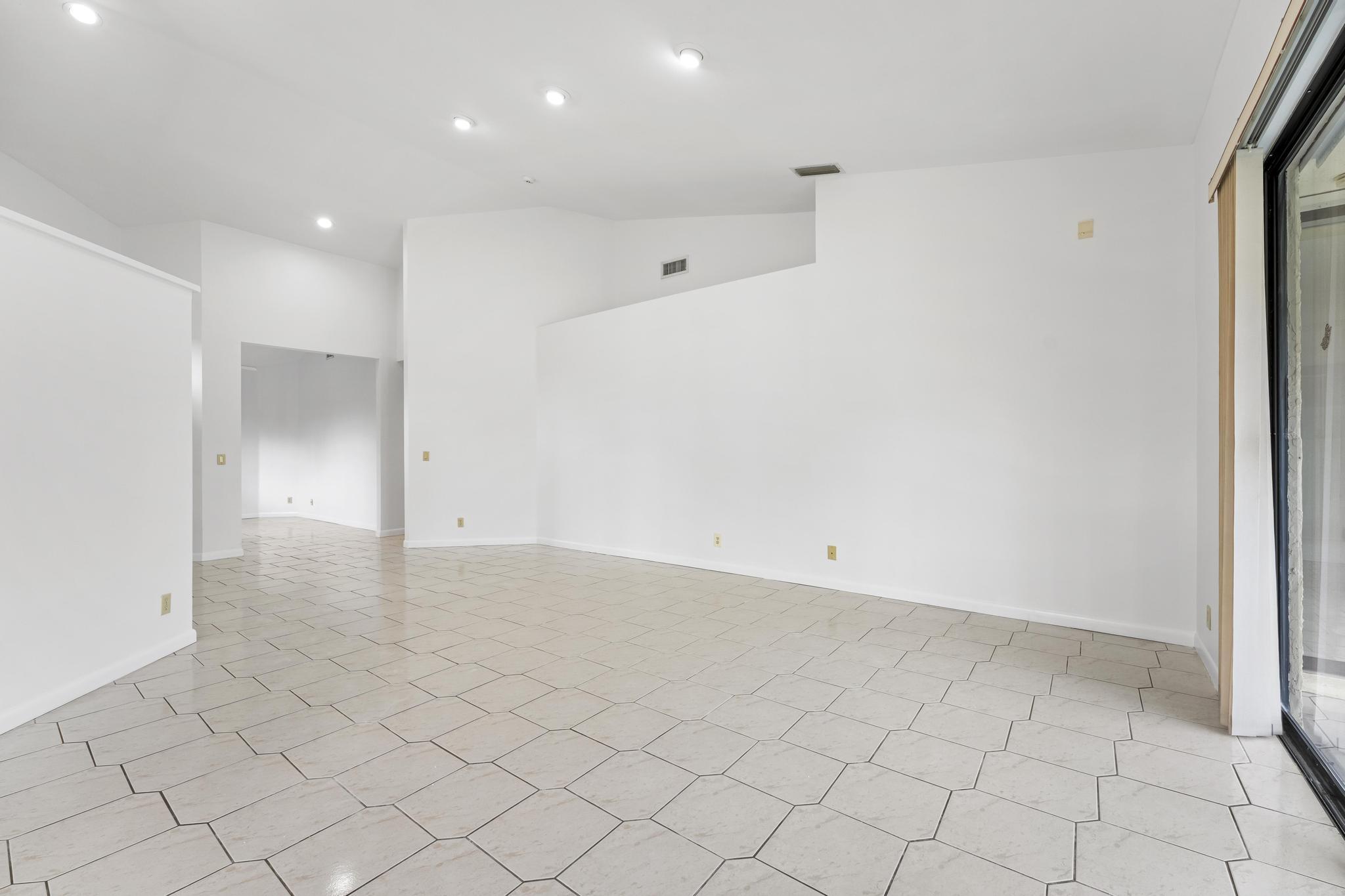LEXINGTON CLUB - Residential