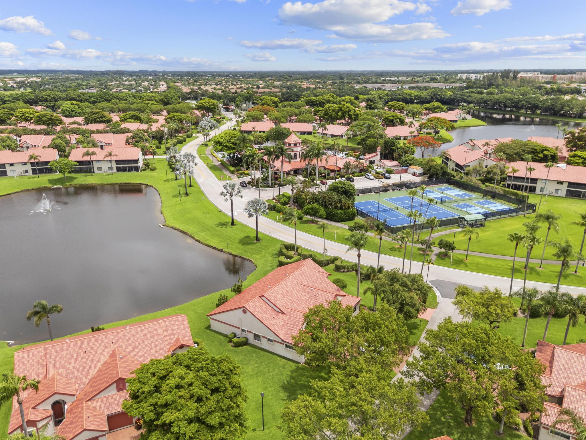 LEXINGTON CLUB - Residential