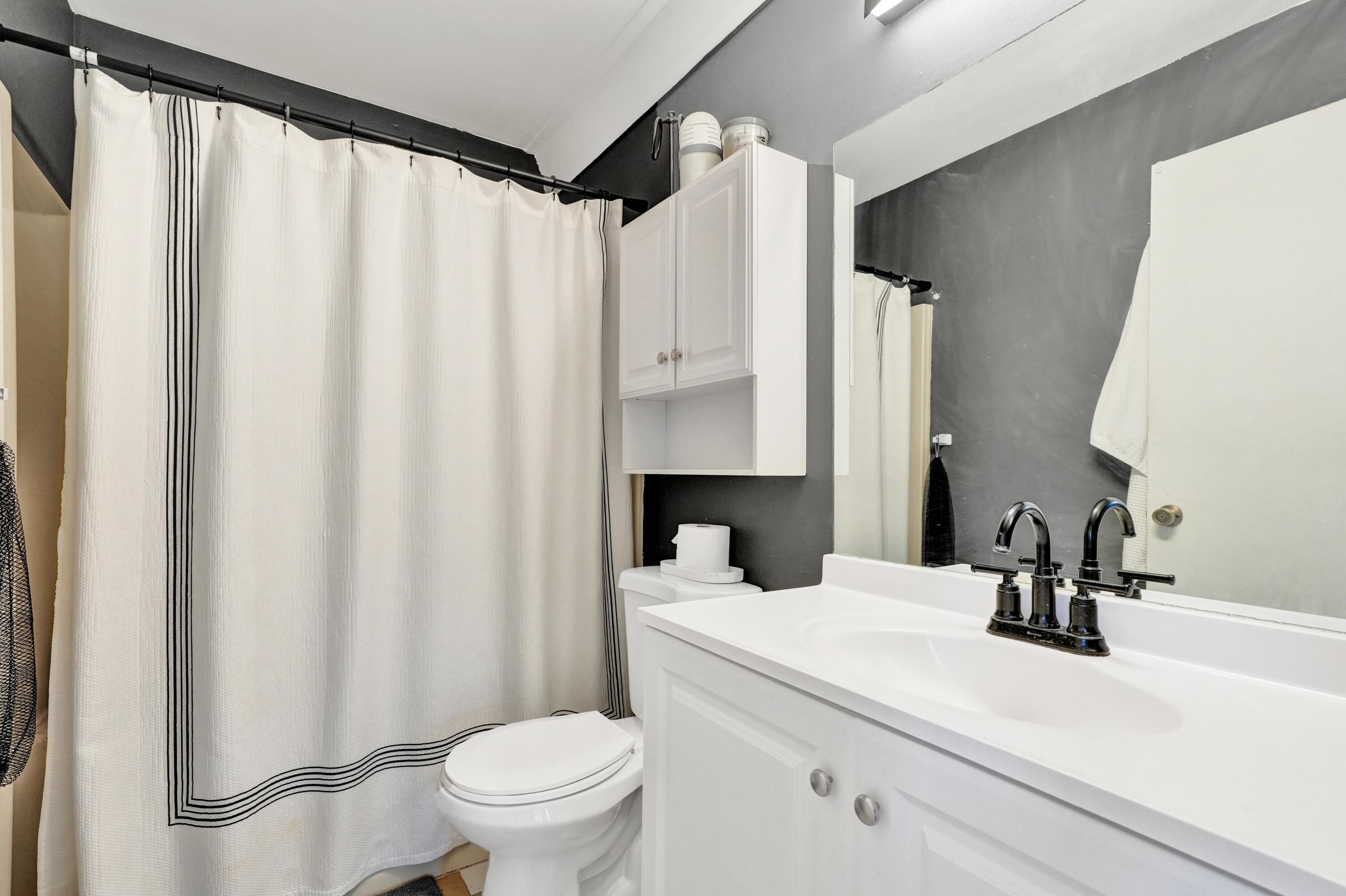 PINE HOLLOW CONDO - Residential