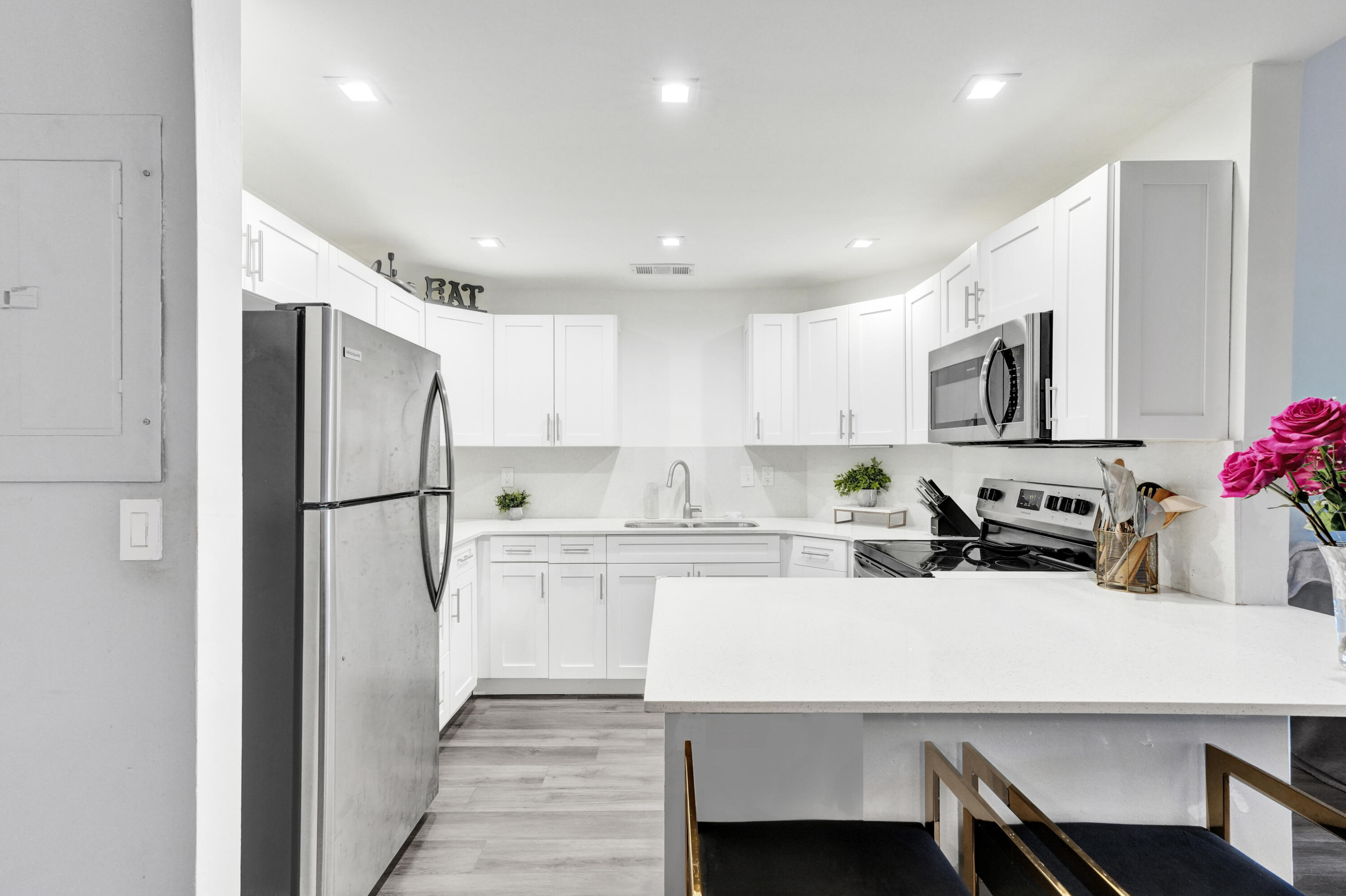 PINE HOLLOW CONDO - Residential