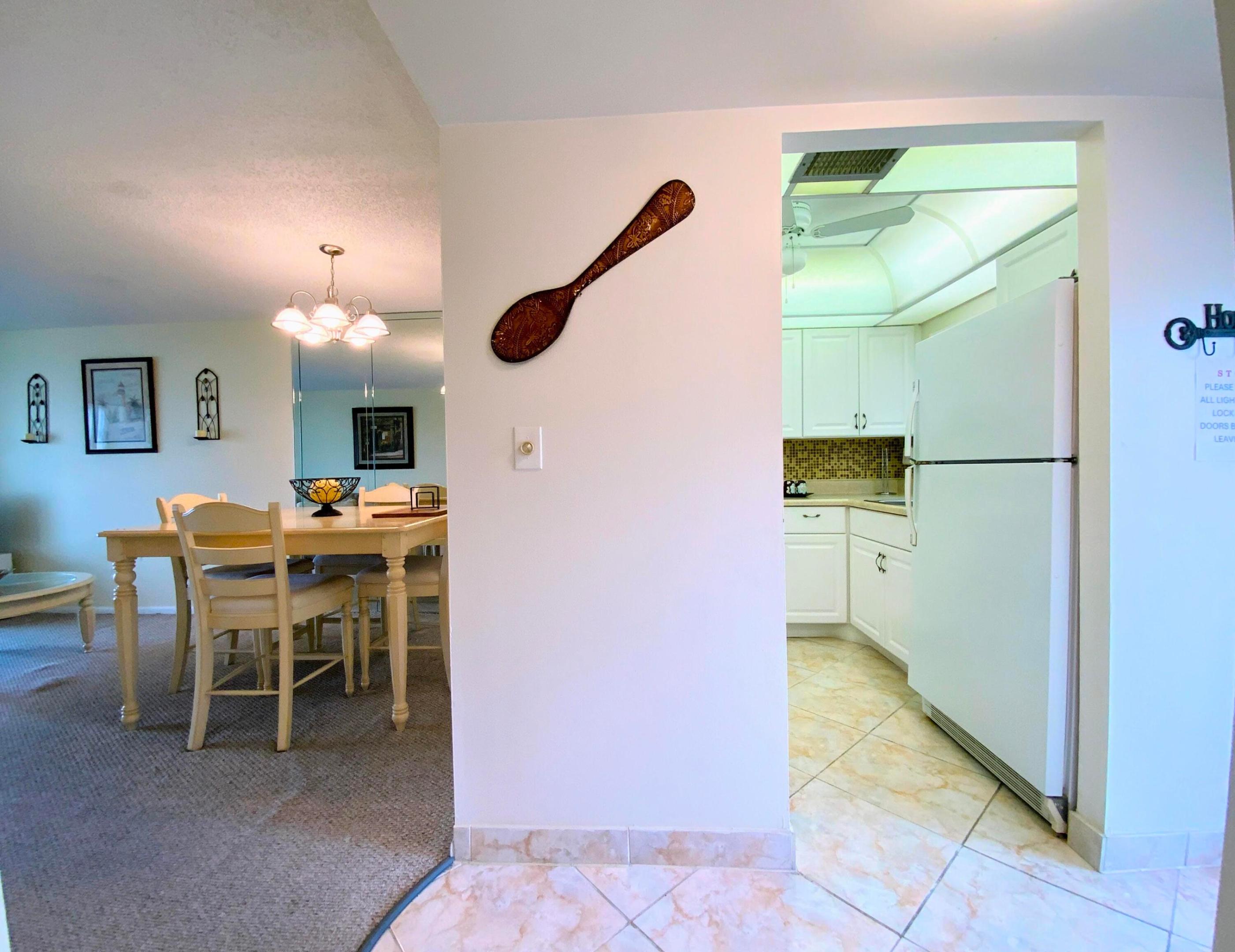 SUNRISE LAKES 82 CONDO - Residential