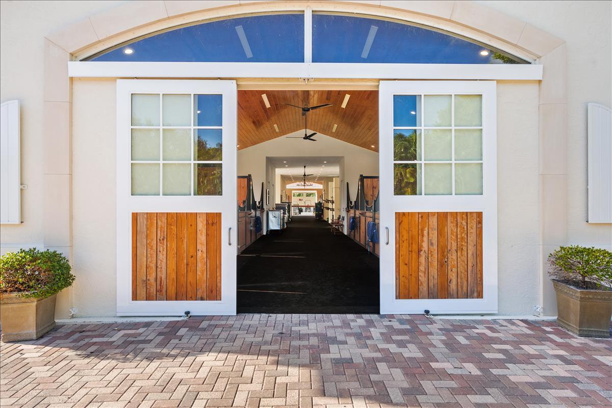 MALLET HILL OF WELLINGTON COUNTRYPLACE - Residential