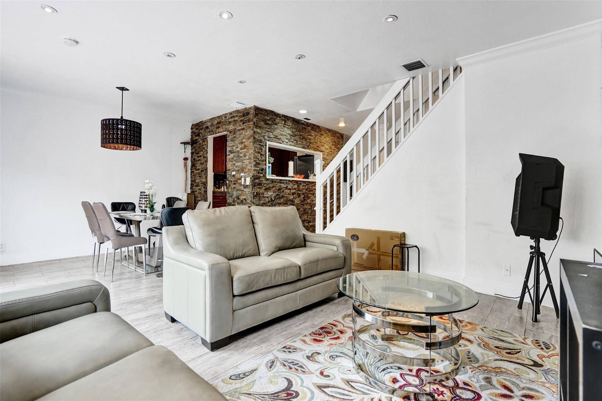 TOWNHOUSES AT JACARANDA - Residential