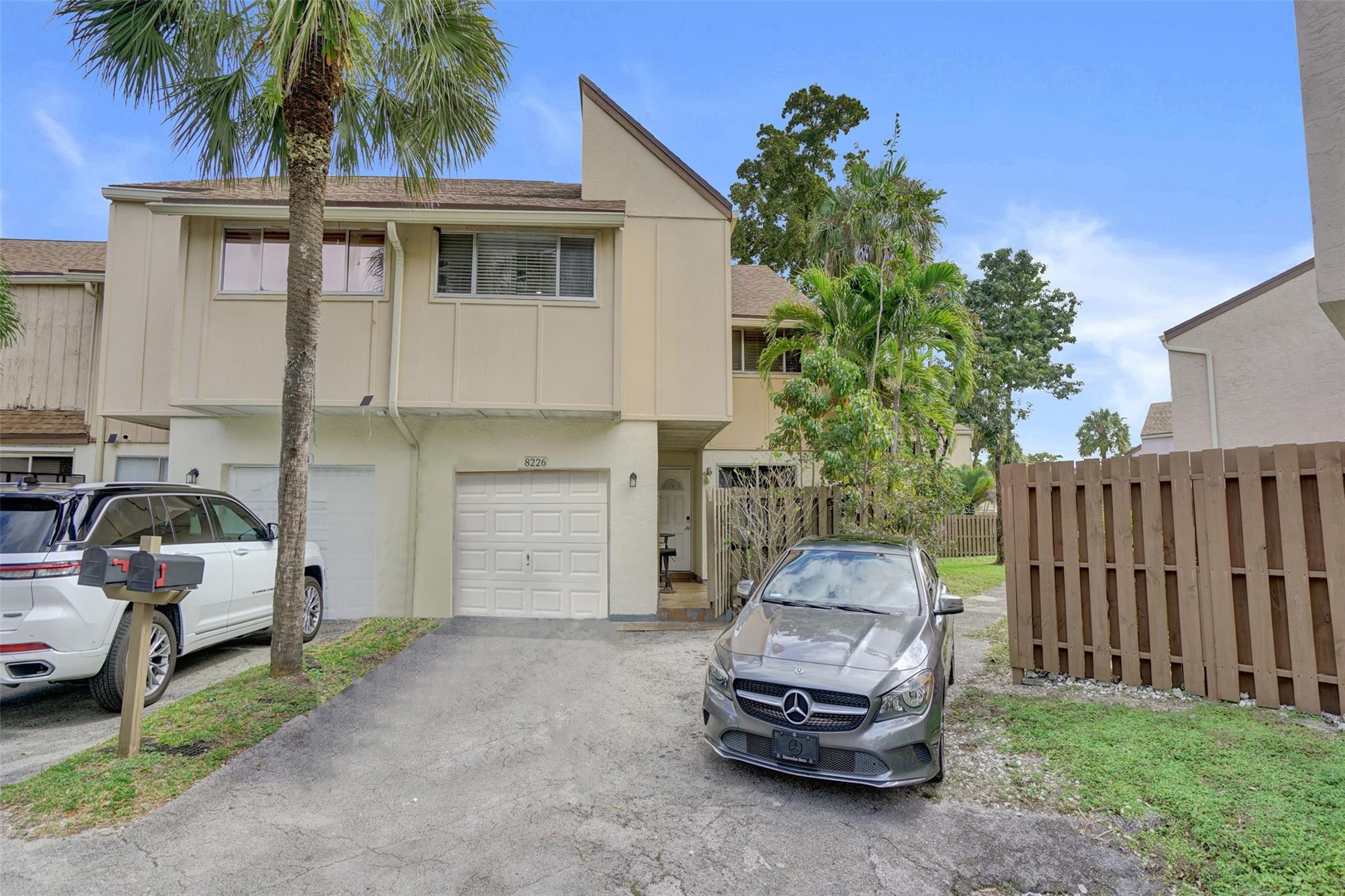 TOWNHOUSES AT JACARANDA - Residential