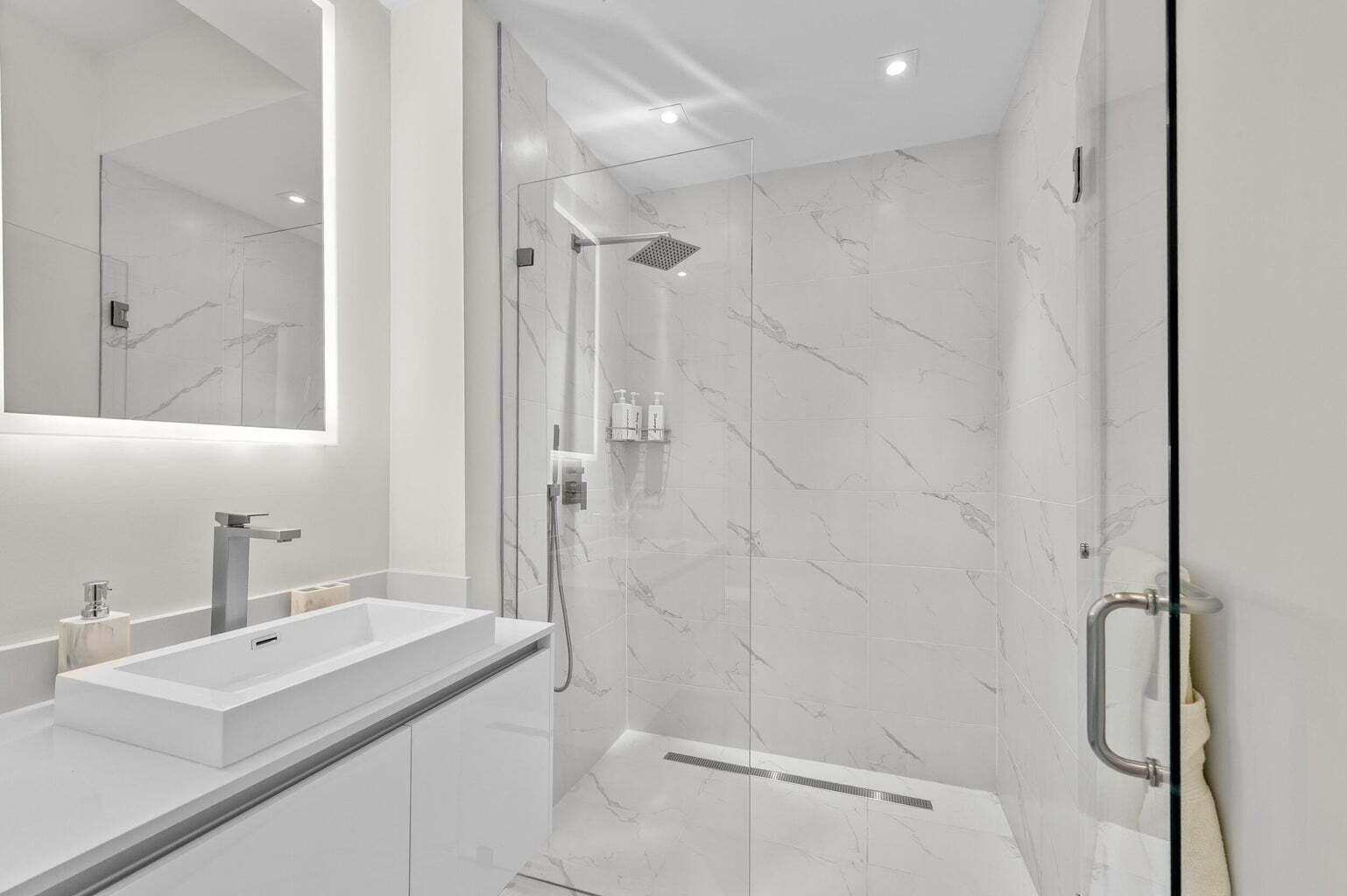 AMRIT OCEAN RESORT CONDO - Residential