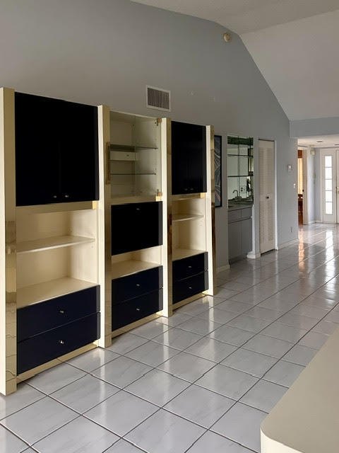 GLENEAGLES CONDO VI - Residential