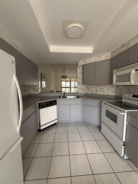 GLENEAGLES CONDO VI - Residential