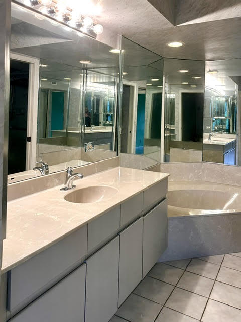 GLENEAGLES CONDO VI - Residential