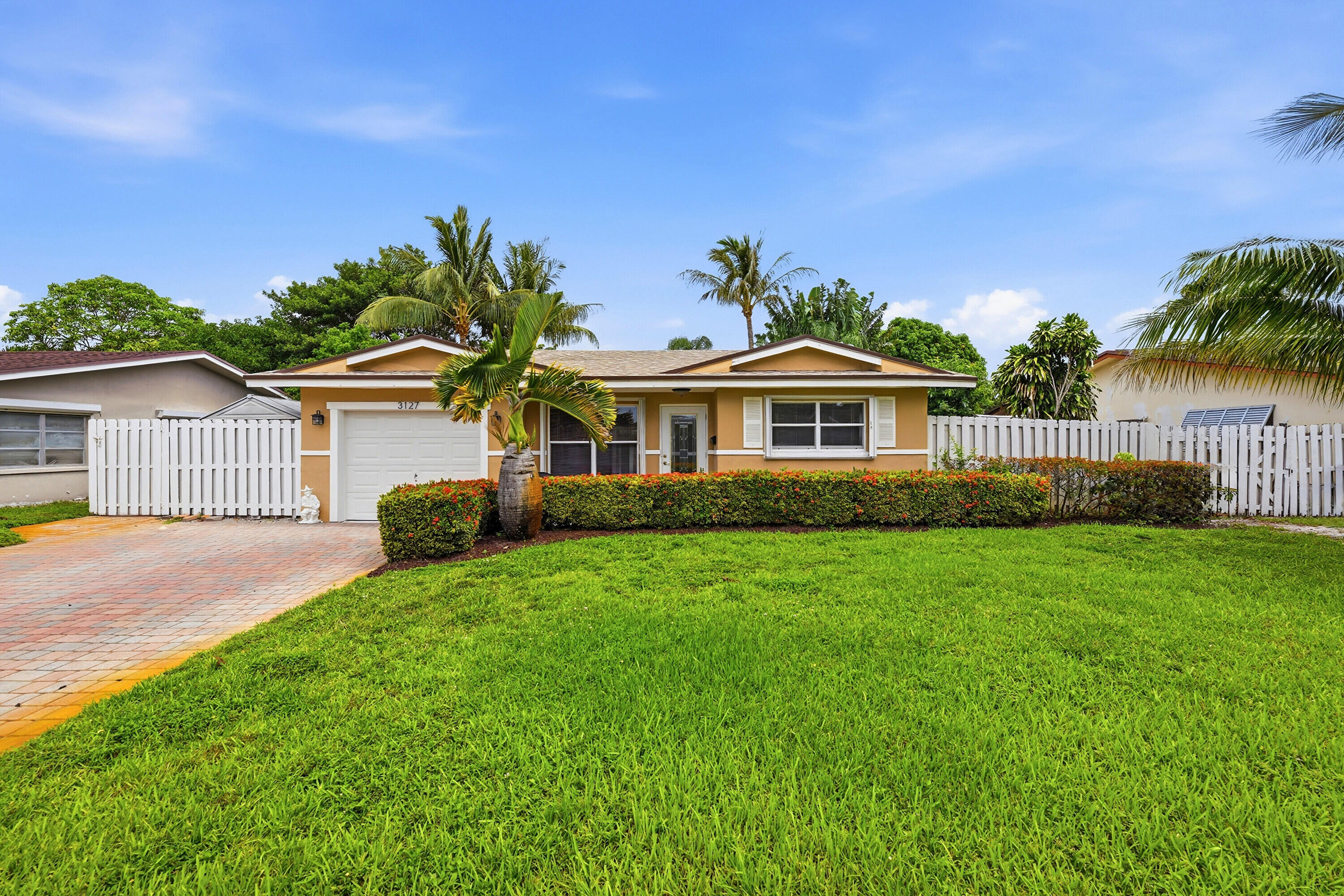 PALM-AIRE VILLAGE 2ND SEC - Residential