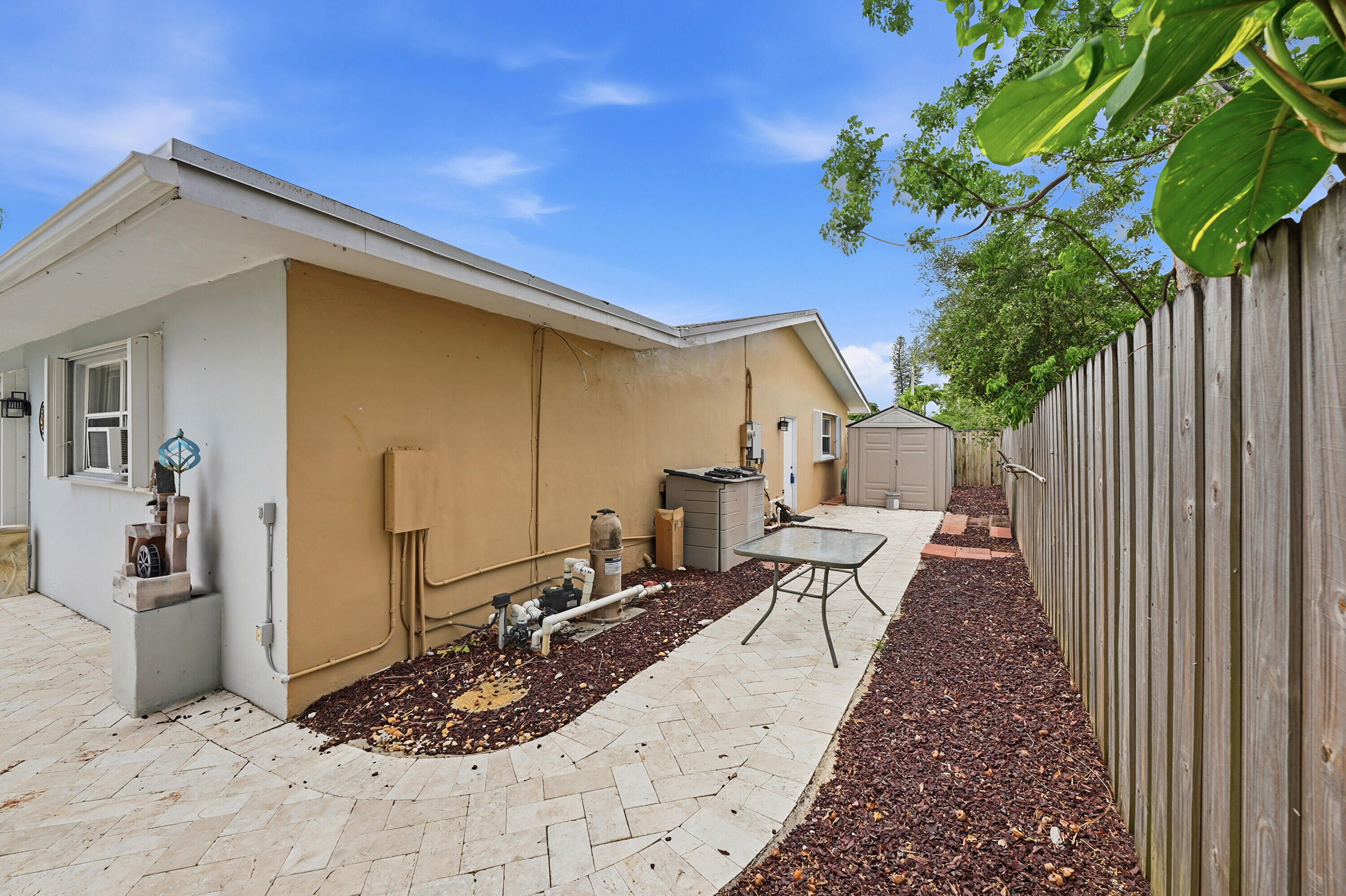 PALM-AIRE VILLAGE 2ND SEC - Residential